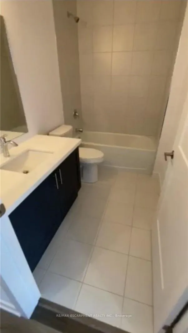 Photo 10 of Unit 522, 460 Dundas Street E, Hamilton, Waterdown — HOMEH