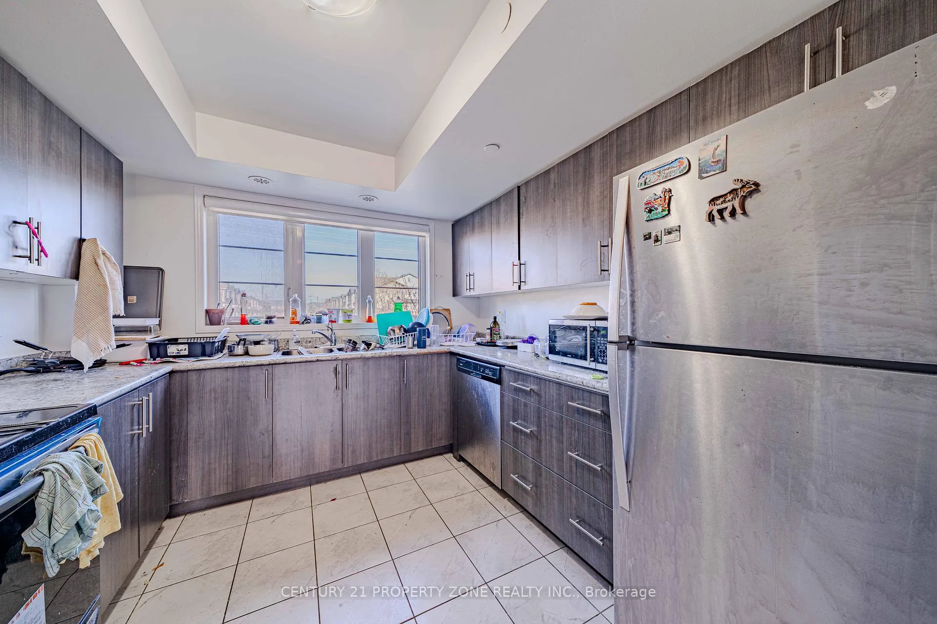 Photo 2 of 2514 Rosedrop Path, Oshawa, Windfields — HOMEH