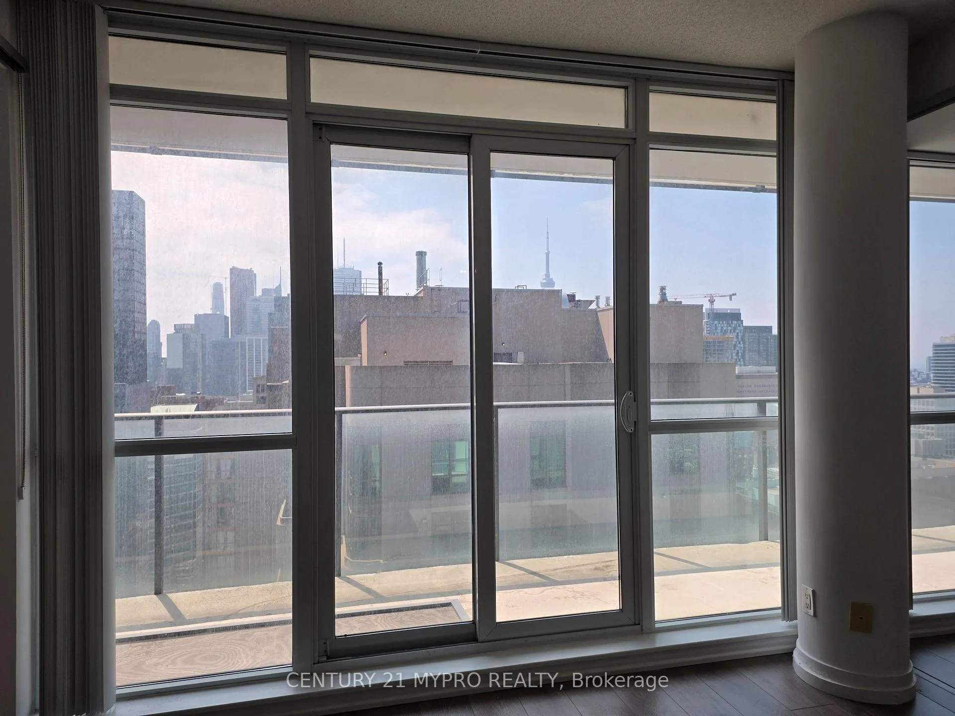 Photo 7 of Unit Ph 507, 770 Bay Street, Toronto, Bay Street Corridor — HOMEH