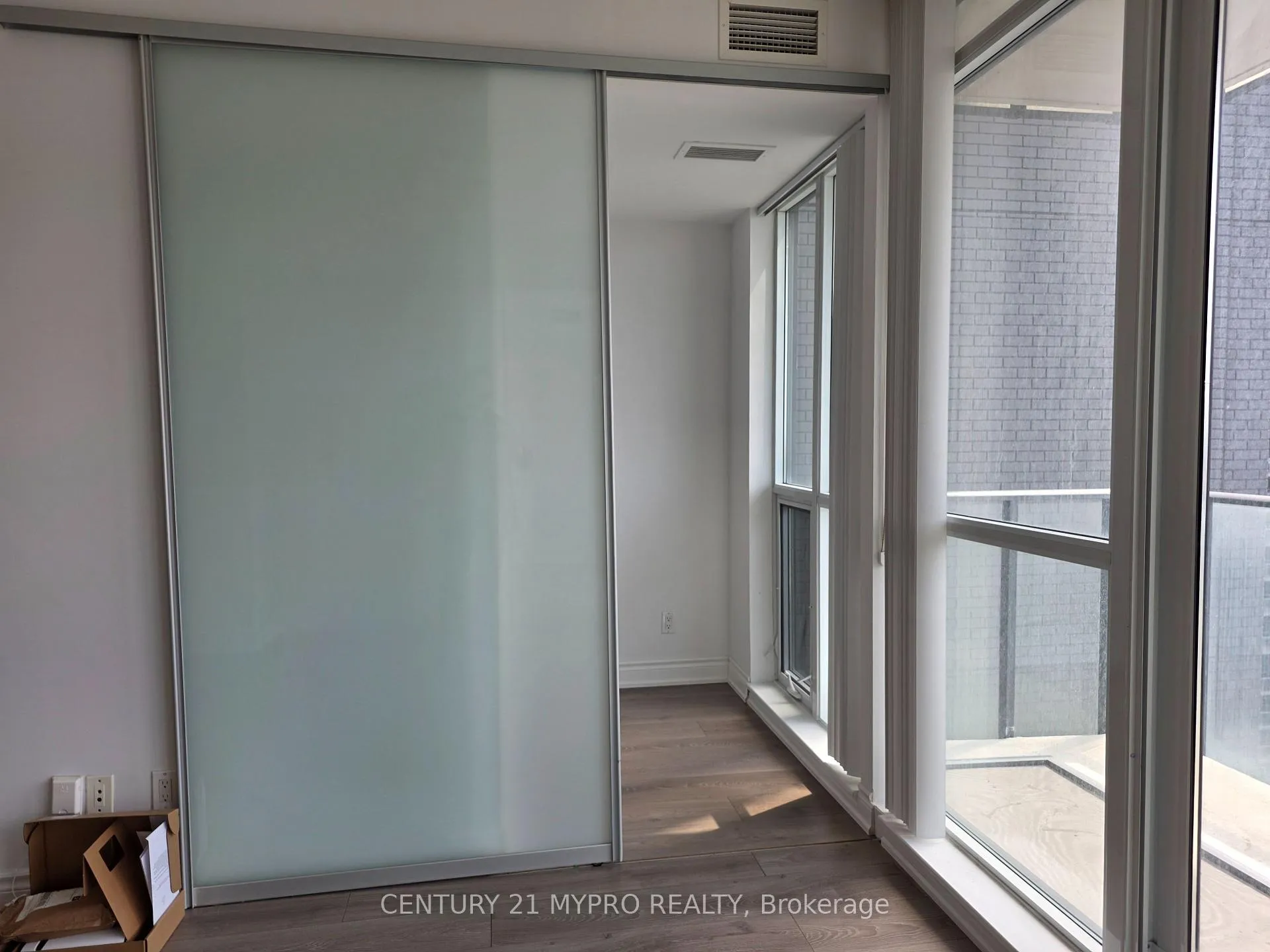 Photo 11 of Unit Ph 507, 770 Bay Street, Toronto, Bay Street Corridor — HOMEH