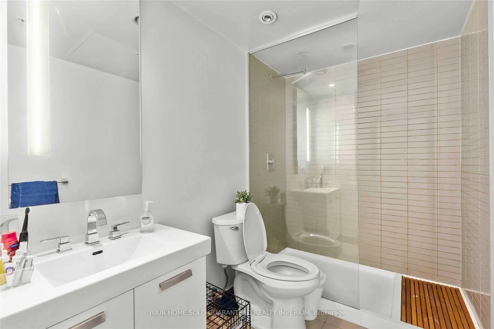 Photo 16 of Unit 405, 38 Stewart Street, Toronto, Waterfront Communities — HOMEH