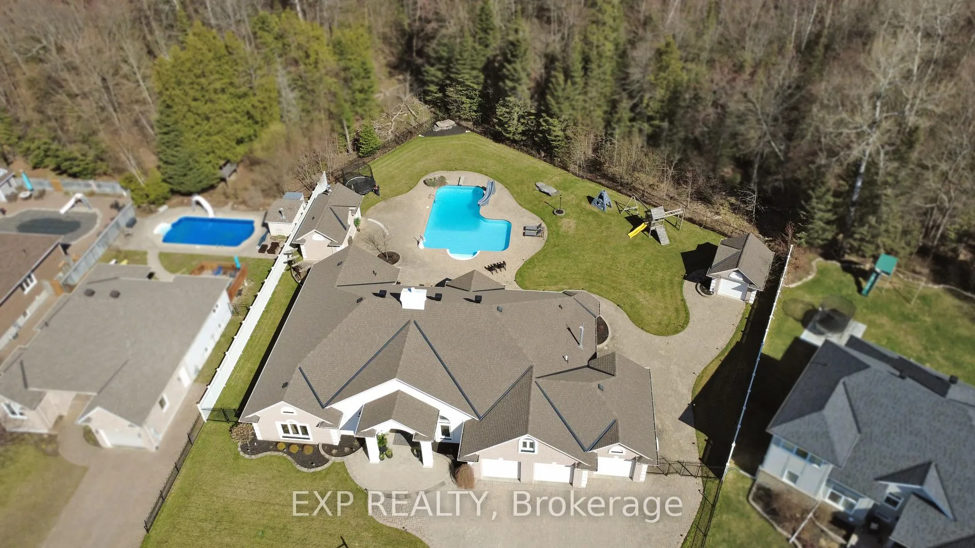 Photo 3 of 22 Melissa Crescent, North Bay, Airport — HOMEH