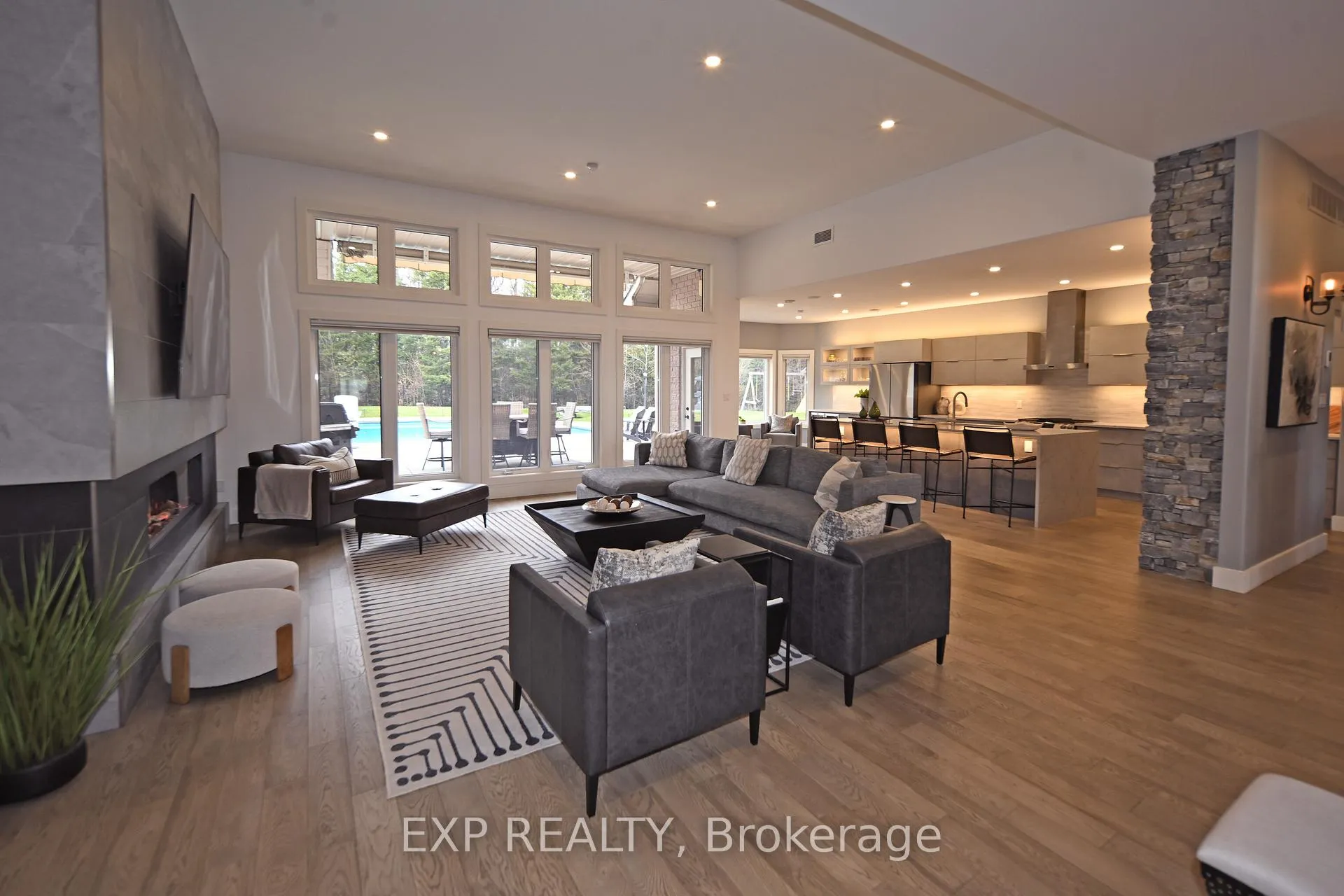 Photo 15 of 22 Melissa Crescent, North Bay, Airport — HOMEH