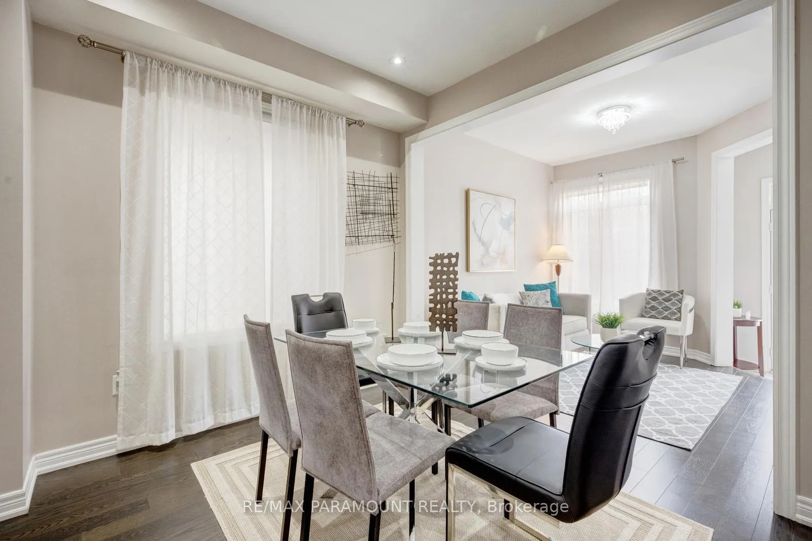 Photo 9 of 5 Ezra Crescent, Brampton, Northwest Brampton — HOMEH