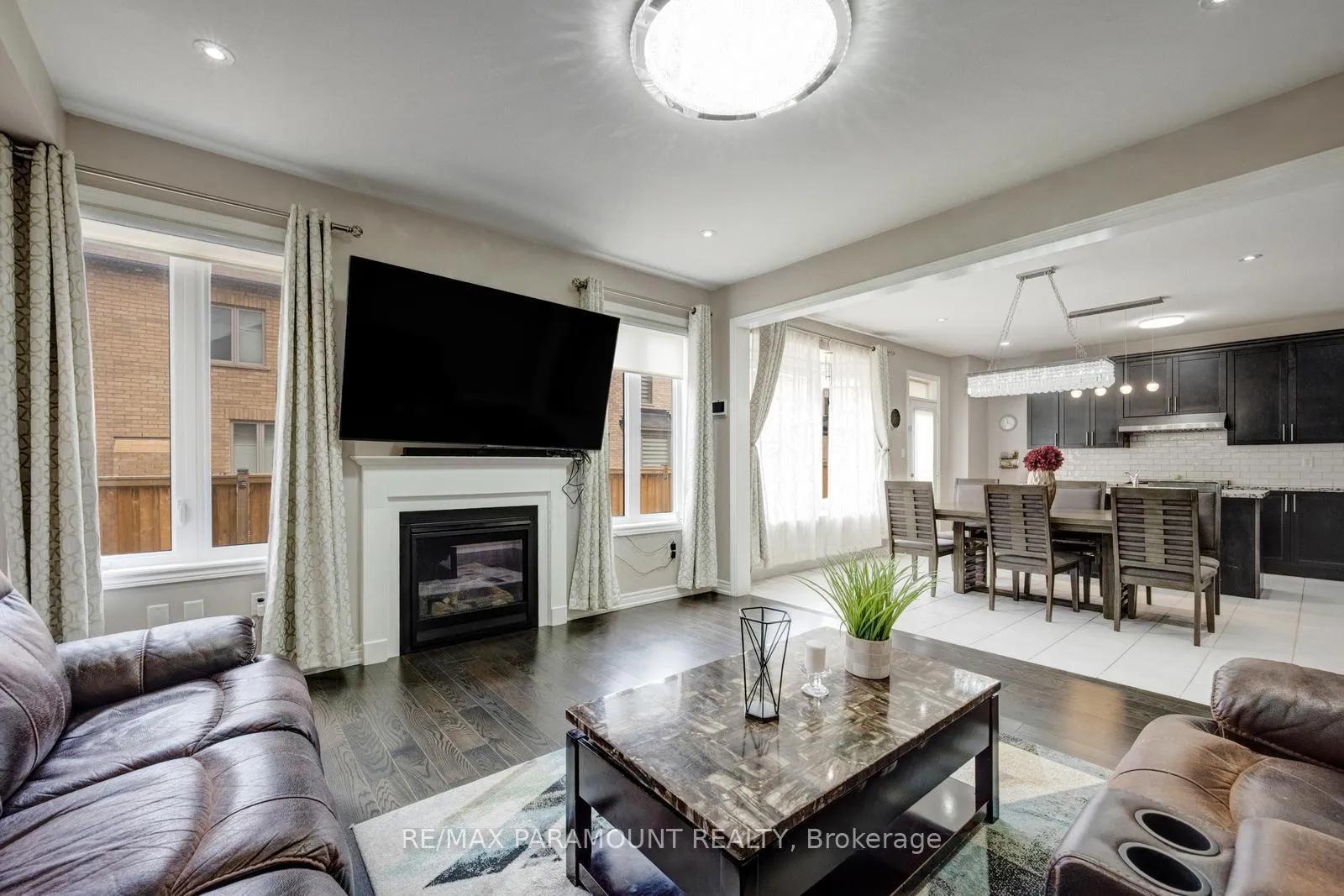 Photo 11 of 5 Ezra Crescent, Brampton, Northwest Brampton — HOMEH