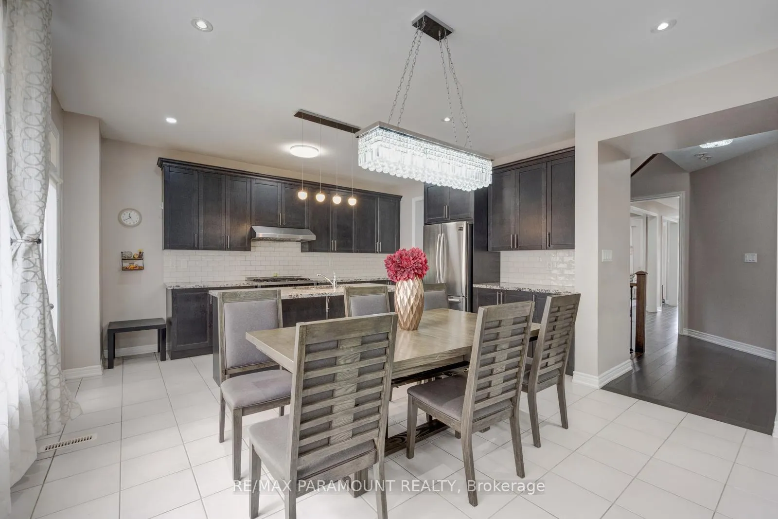 Photo 13 of 5 Ezra Crescent, Brampton, Northwest Brampton — HOMEH