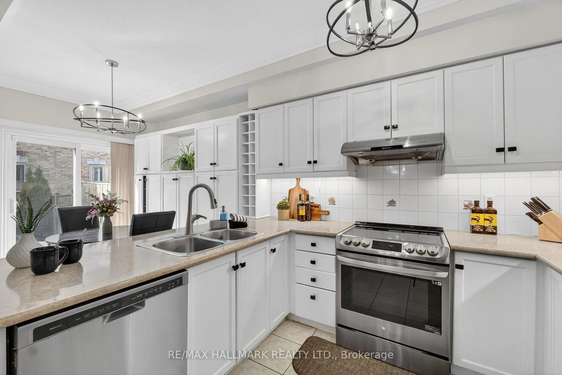 Photo 18 of Unit 47, 180 Blue Willow Drive, Vaughan, East Woodbridge — HOMEH