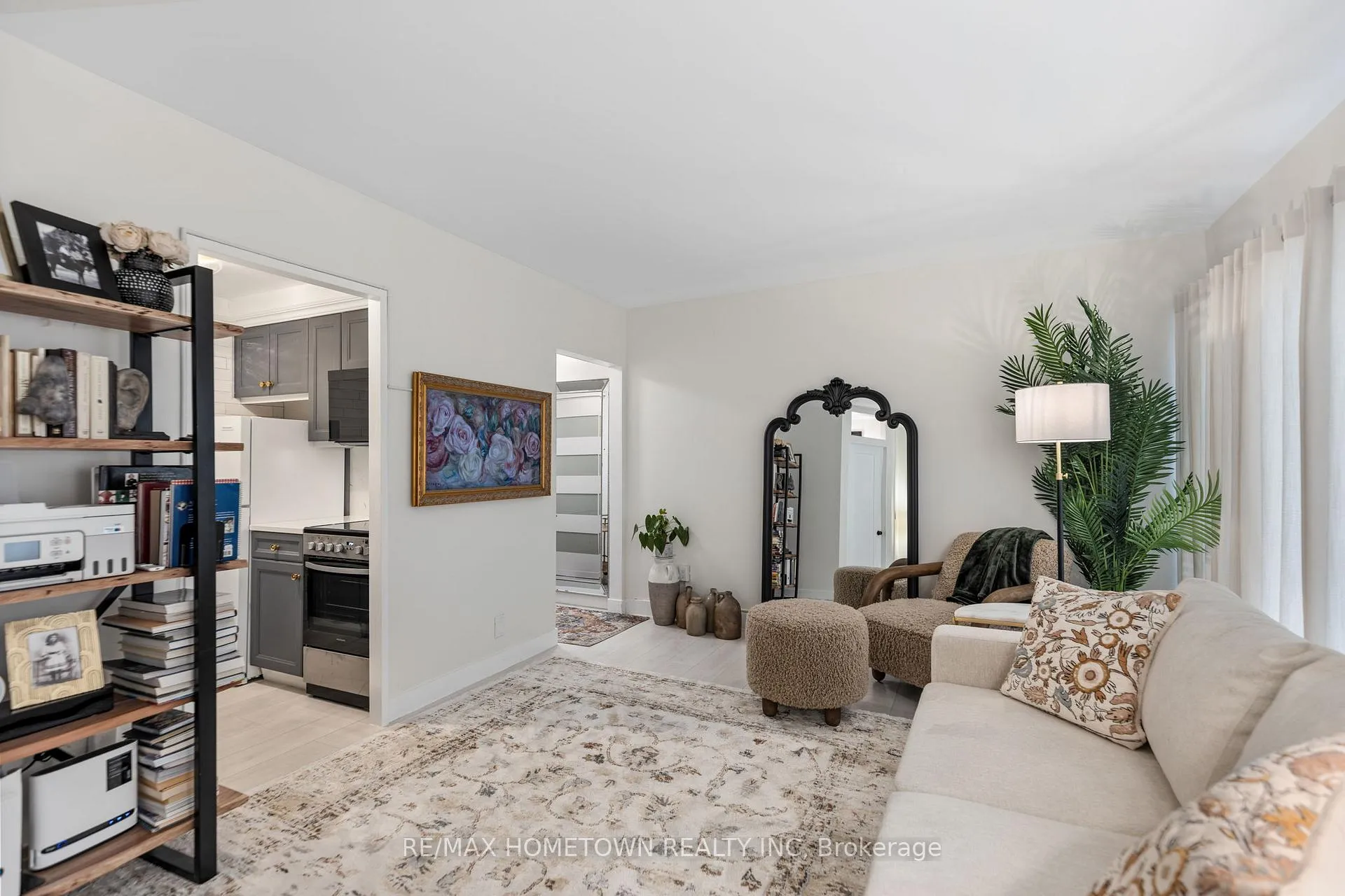 Photo 10 of Unit 406, 109 King Street E, Brockville — HOMEH