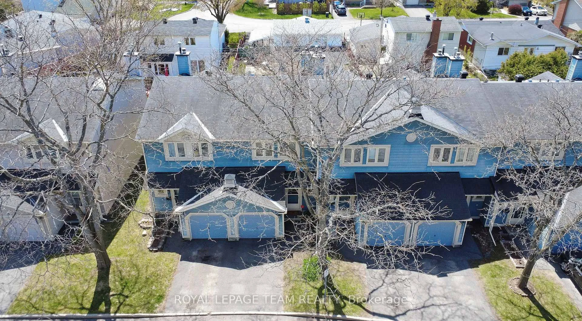 Photo 2 of 39 Saxton Private, Ottawa, Redwood Park — HOMEH