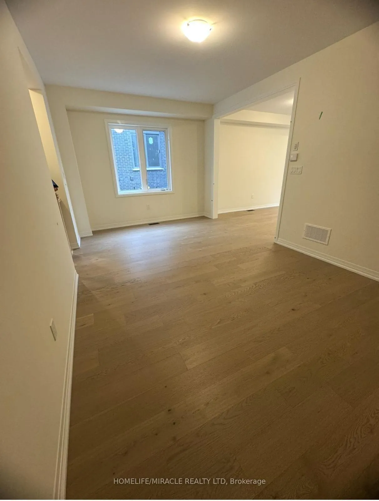 Photo 10 of 41 Rumi Court, Vaughan, Patterson — HOMEH