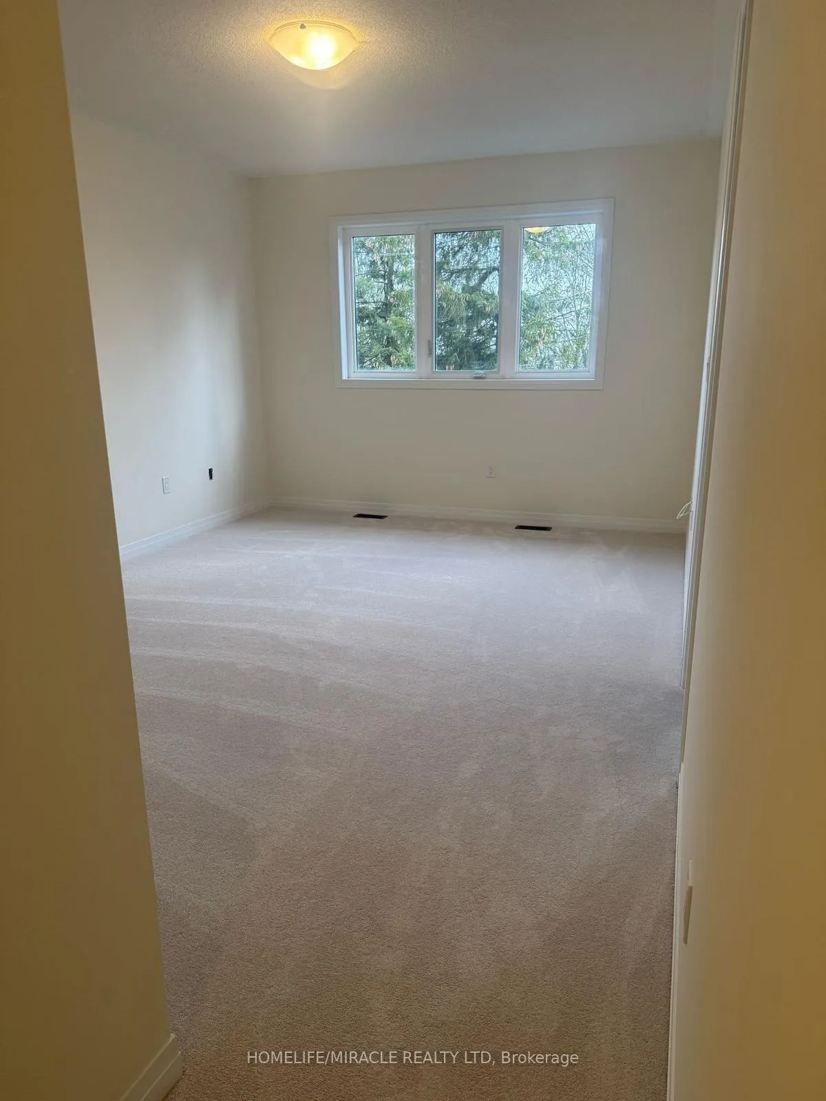 Photo 13 of 41 Rumi Court, Vaughan, Patterson — HOMEH