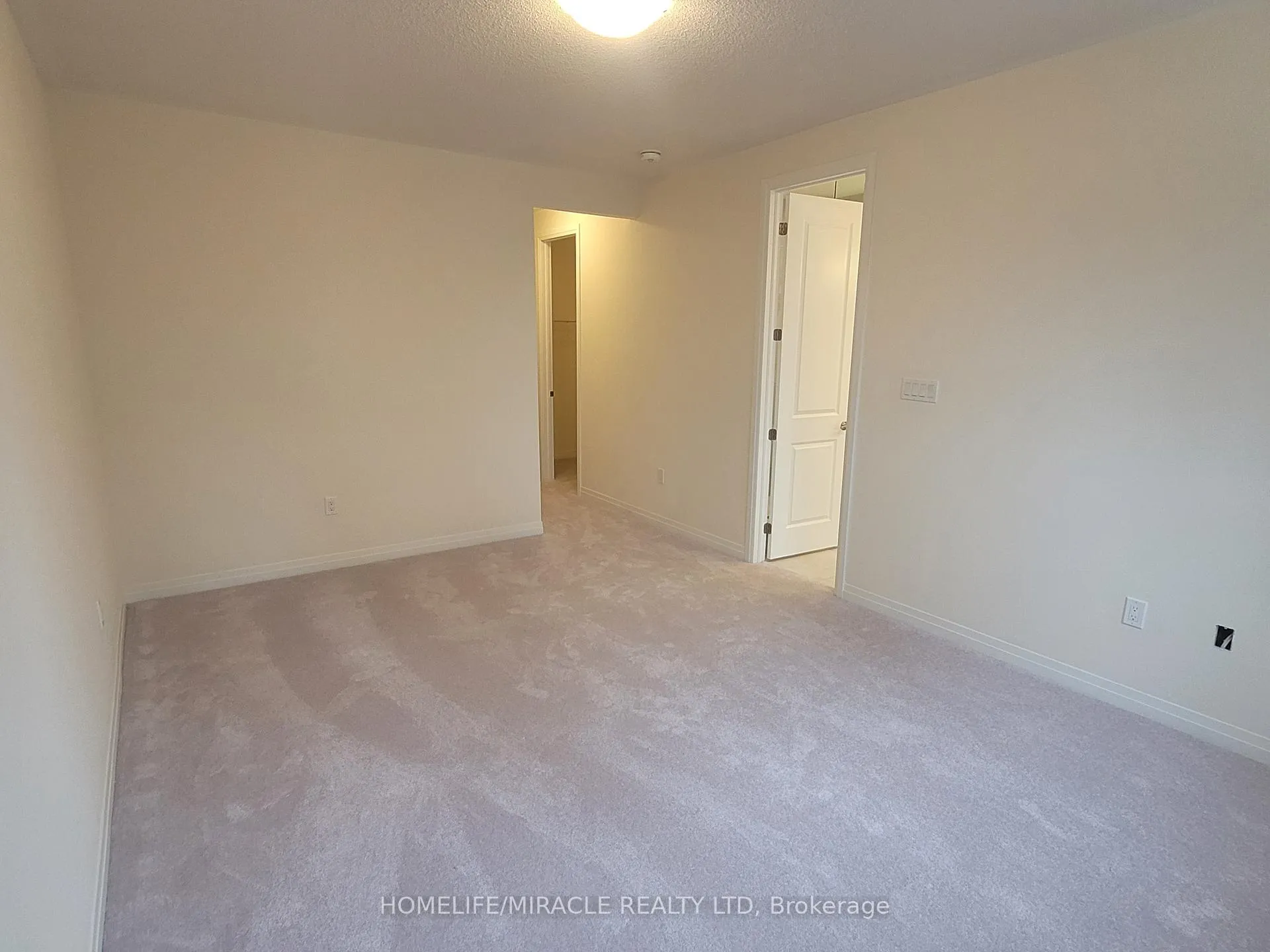 Photo 14 of 41 Rumi Court, Vaughan, Patterson — HOMEH