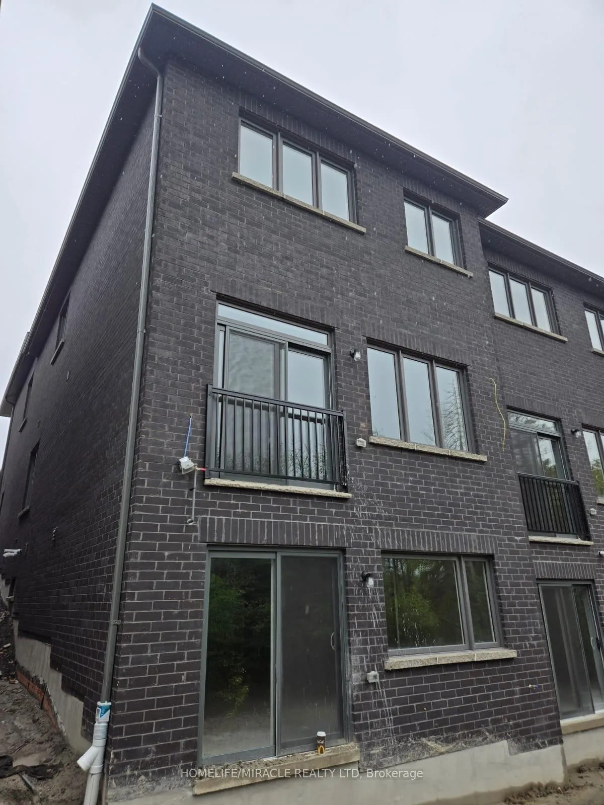 Photo 23 of 41 Rumi Court, Vaughan, Patterson — HOMEH