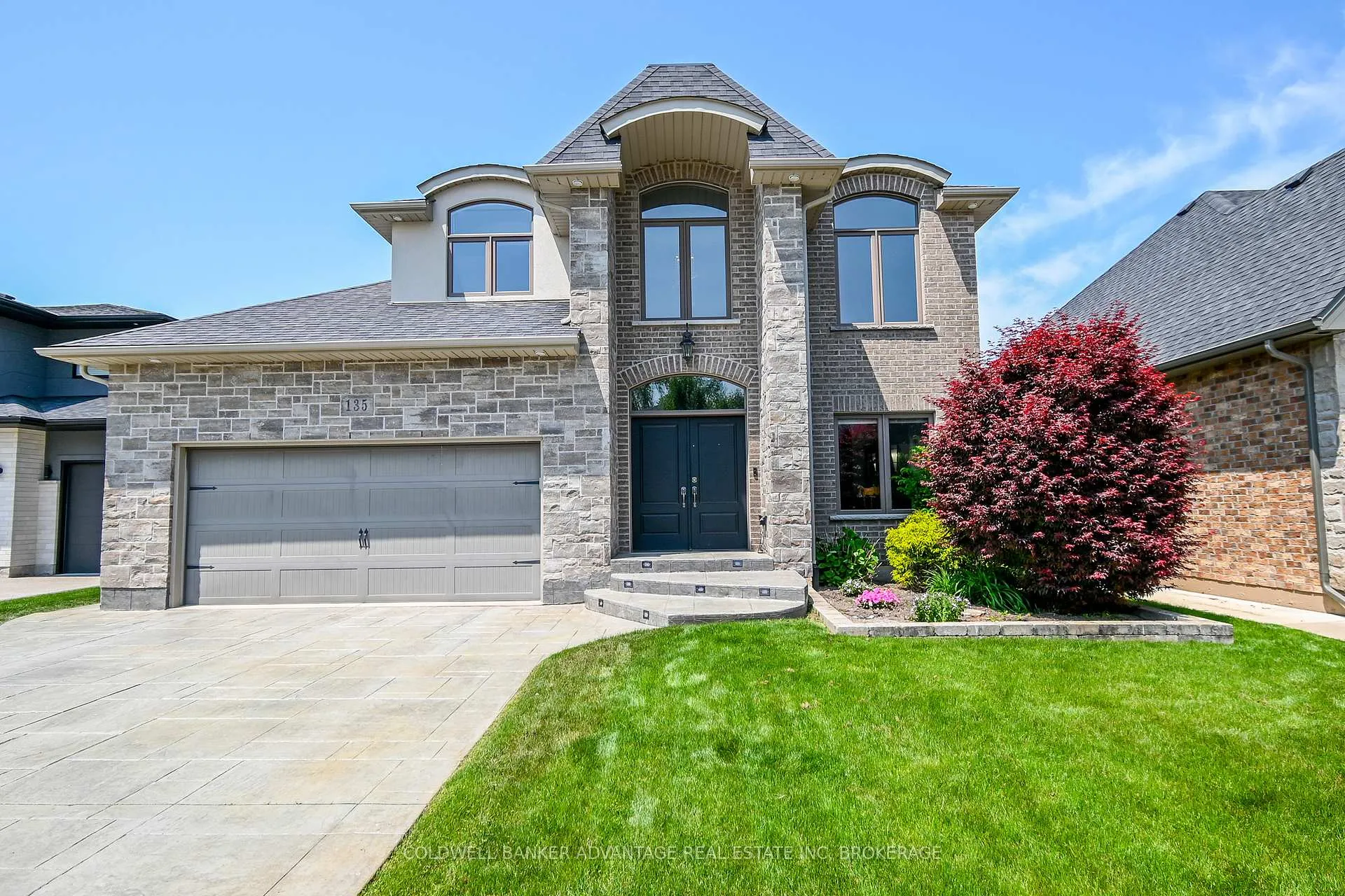 Front of 135 Forest Ridge Court