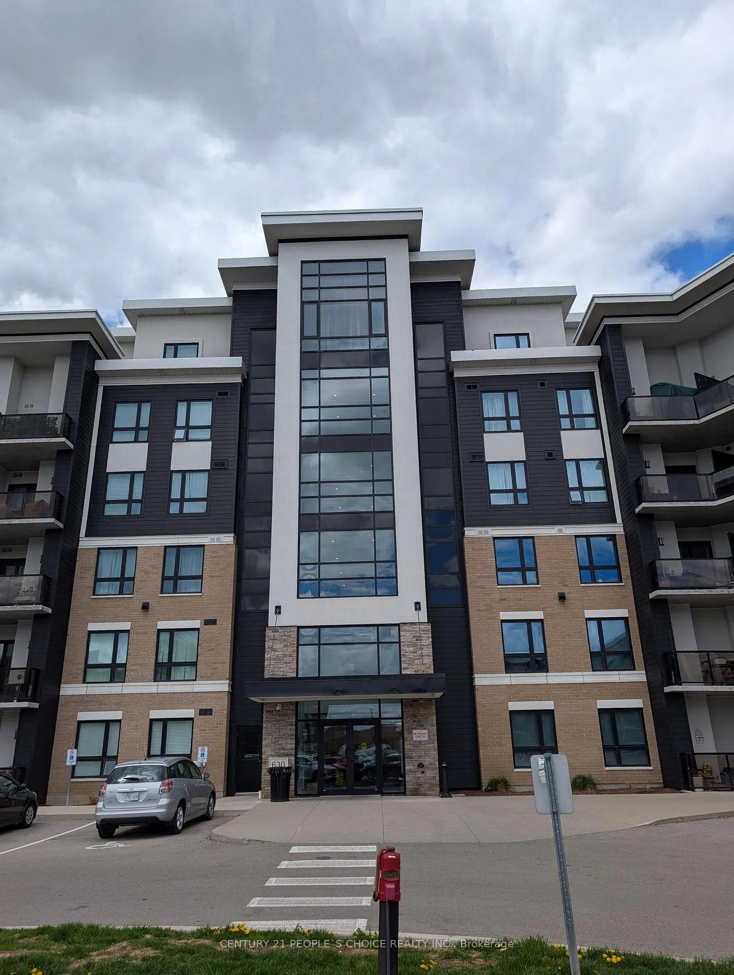 Photo 2 of Unit 526, 630 Sauve Street, Milton, Beaty — HOMEH