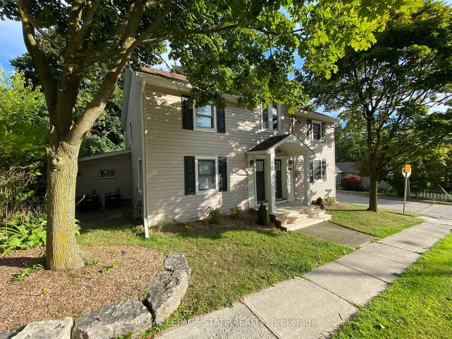 Photo 2 of 358 Dundas Street E, Hamilton, Waterdown — HOMEH