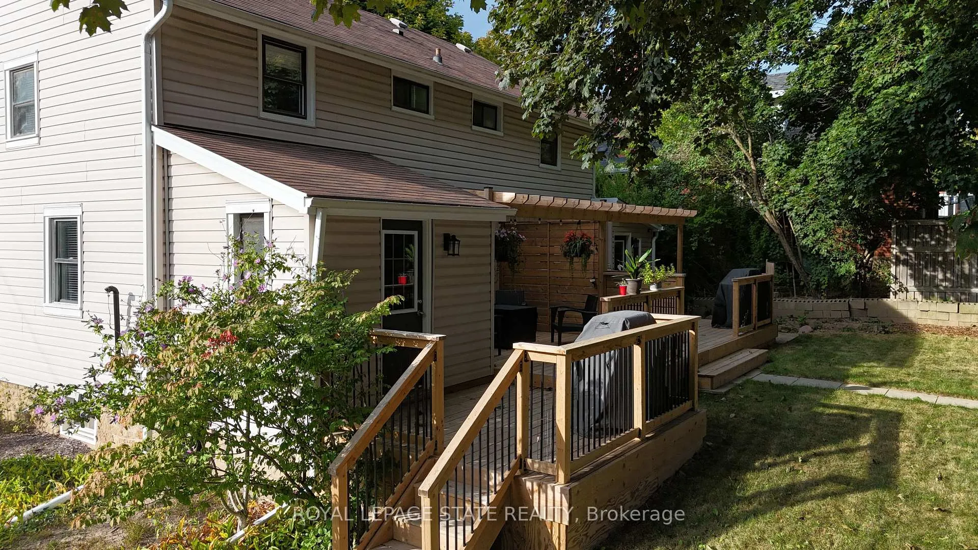 Photo 9 of 358 Dundas Street E, Hamilton, Waterdown — HOMEH