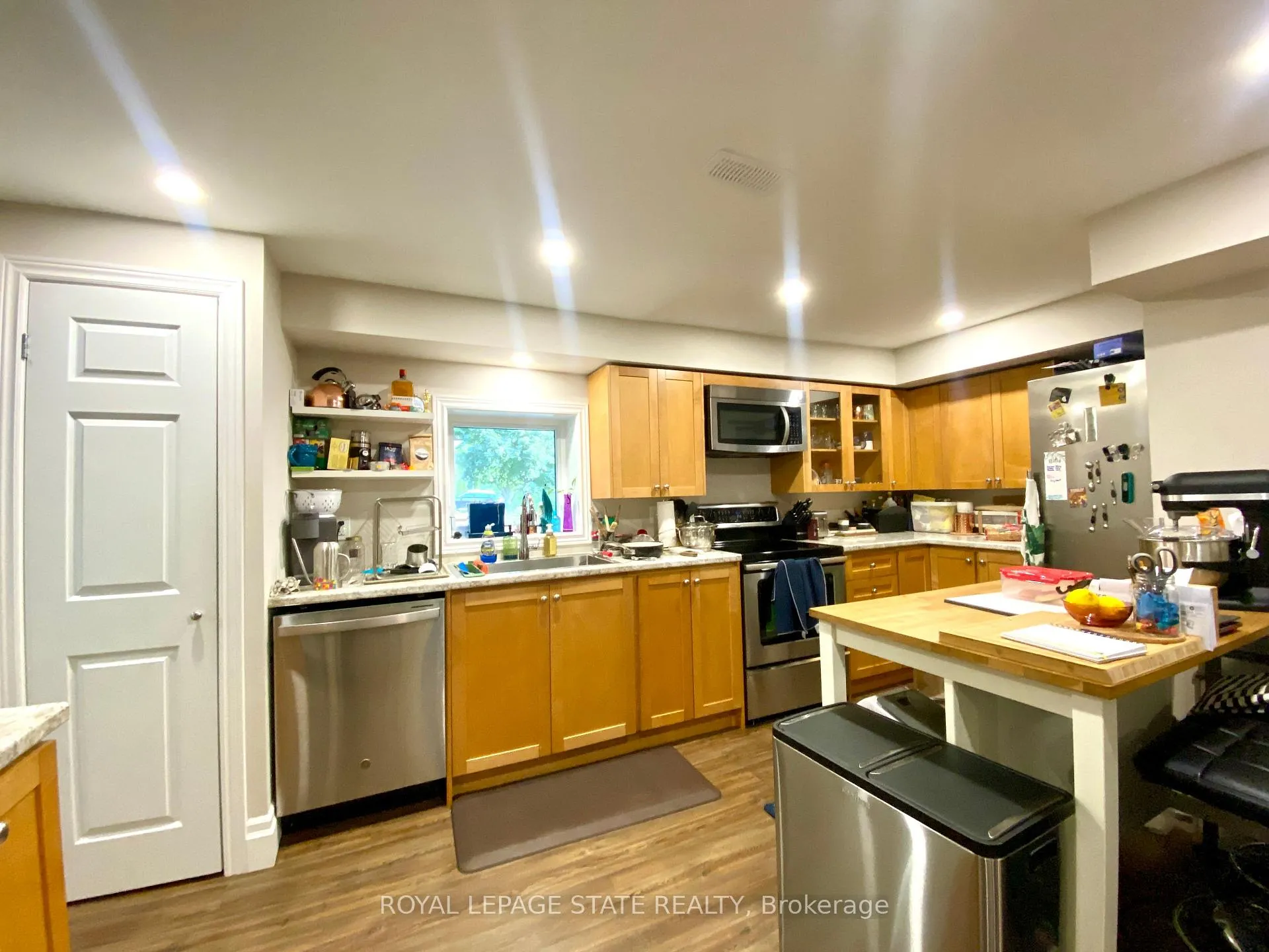 Photo 11 of 358 Dundas Street E, Hamilton, Waterdown — HOMEH