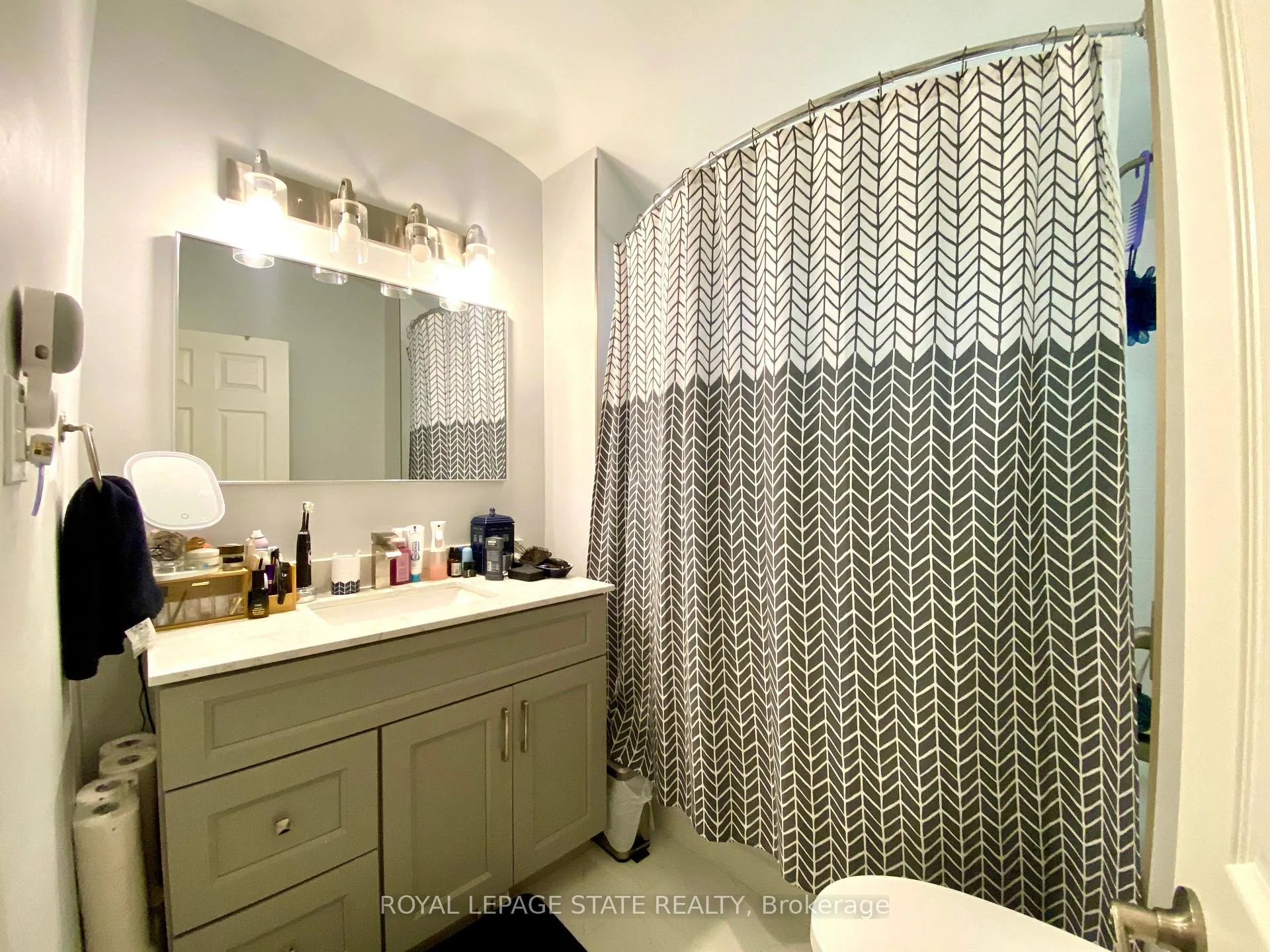 Photo 16 of 358 Dundas Street E, Hamilton, Waterdown — HOMEH