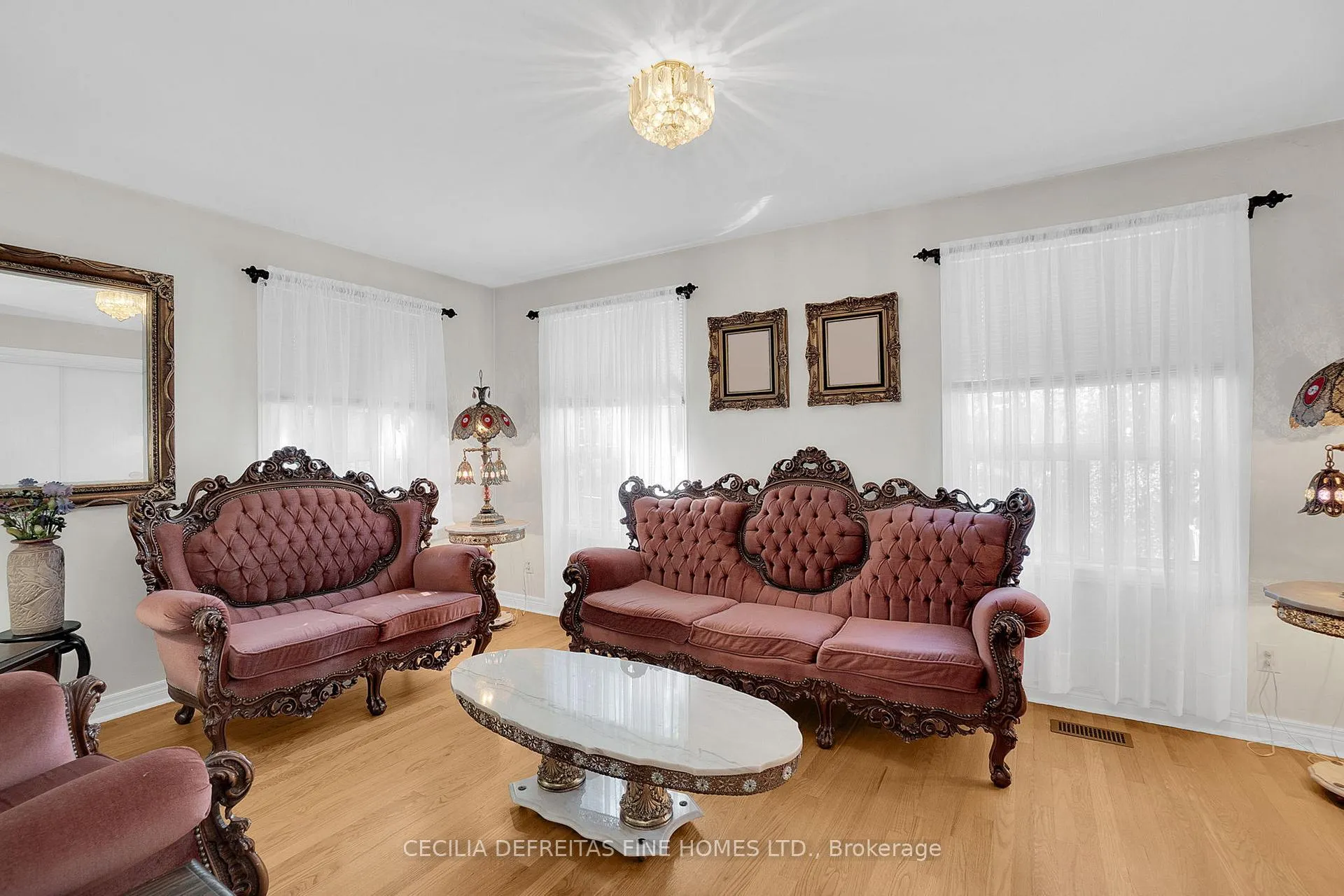Photo 22 of 48 Westmount Avenue, Toronto, Corso Italia-Davenport — HOMEH