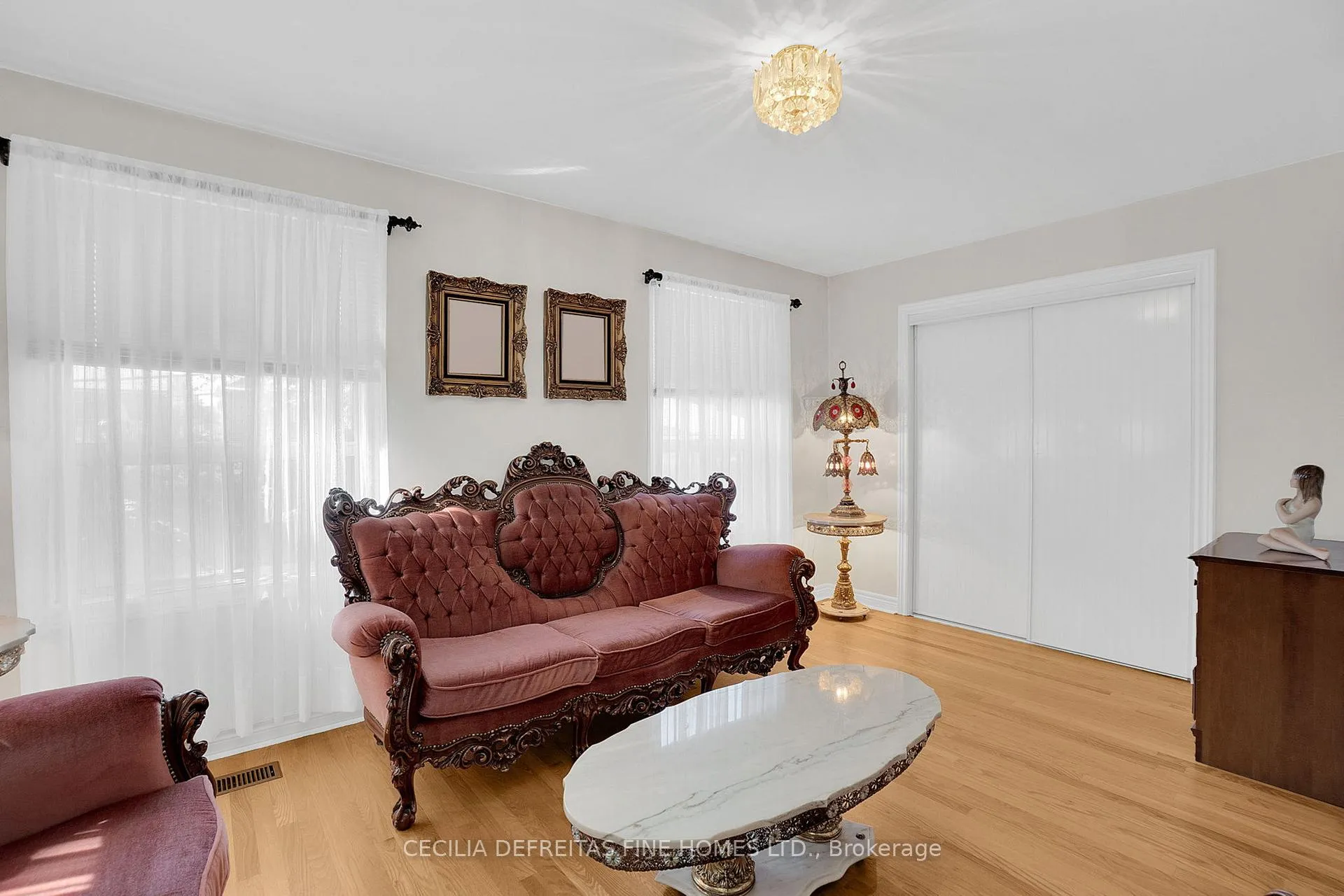 Photo 24 of 48 Westmount Avenue, Toronto, Corso Italia-Davenport — HOMEH