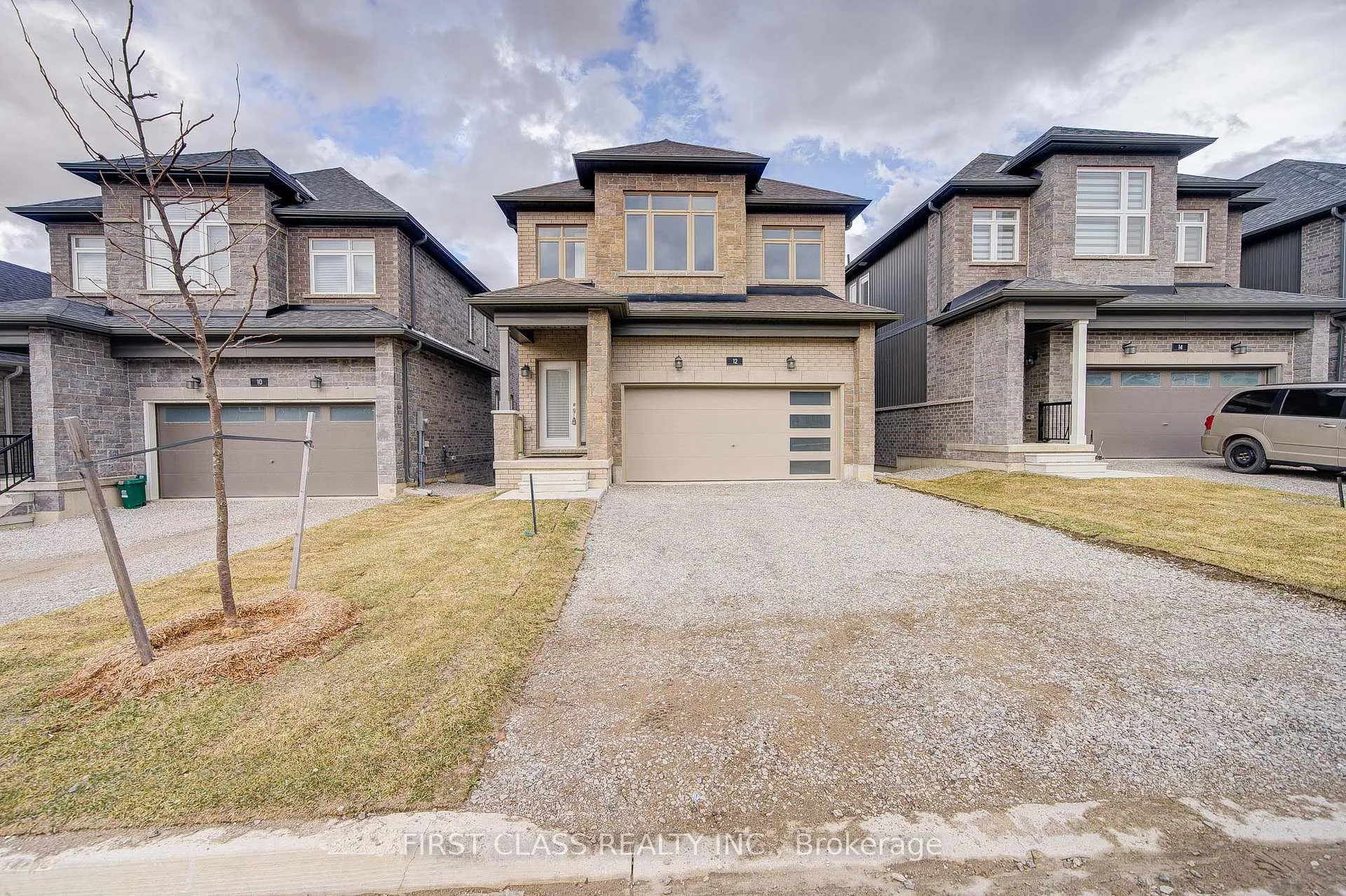 Photo 1 of 12 Barnyard Trail, Barrie, Rural Barrie Southeast — HOMEH