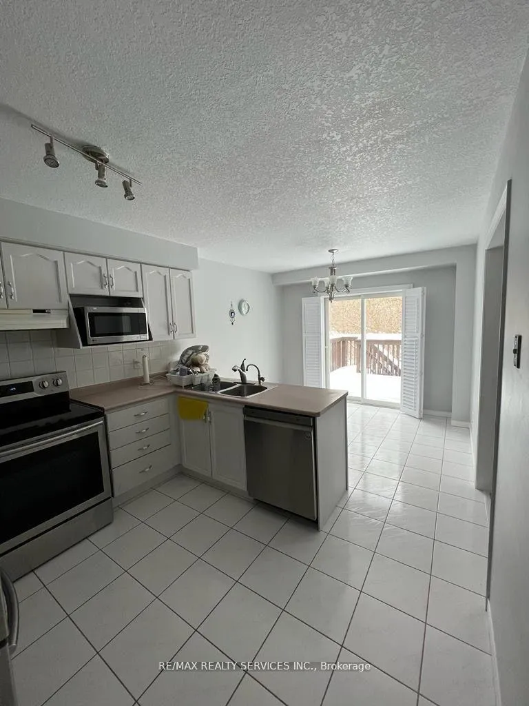 Photo 6 of 282 Bankside Drive, Kitchener — HOMEH