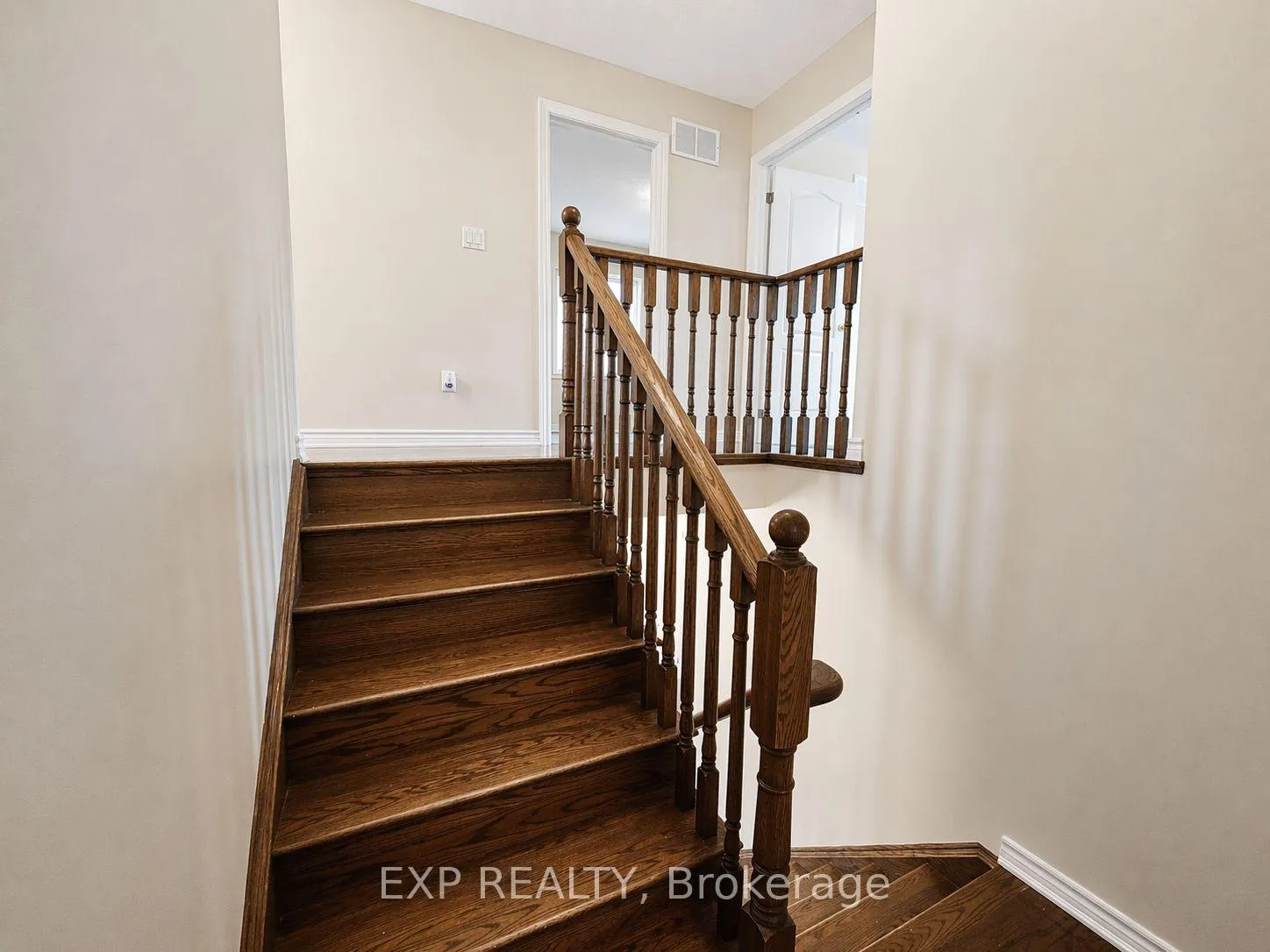 Photo 10 of 34 Palace Street, Thorold, Thorold Downtown — HOMEH