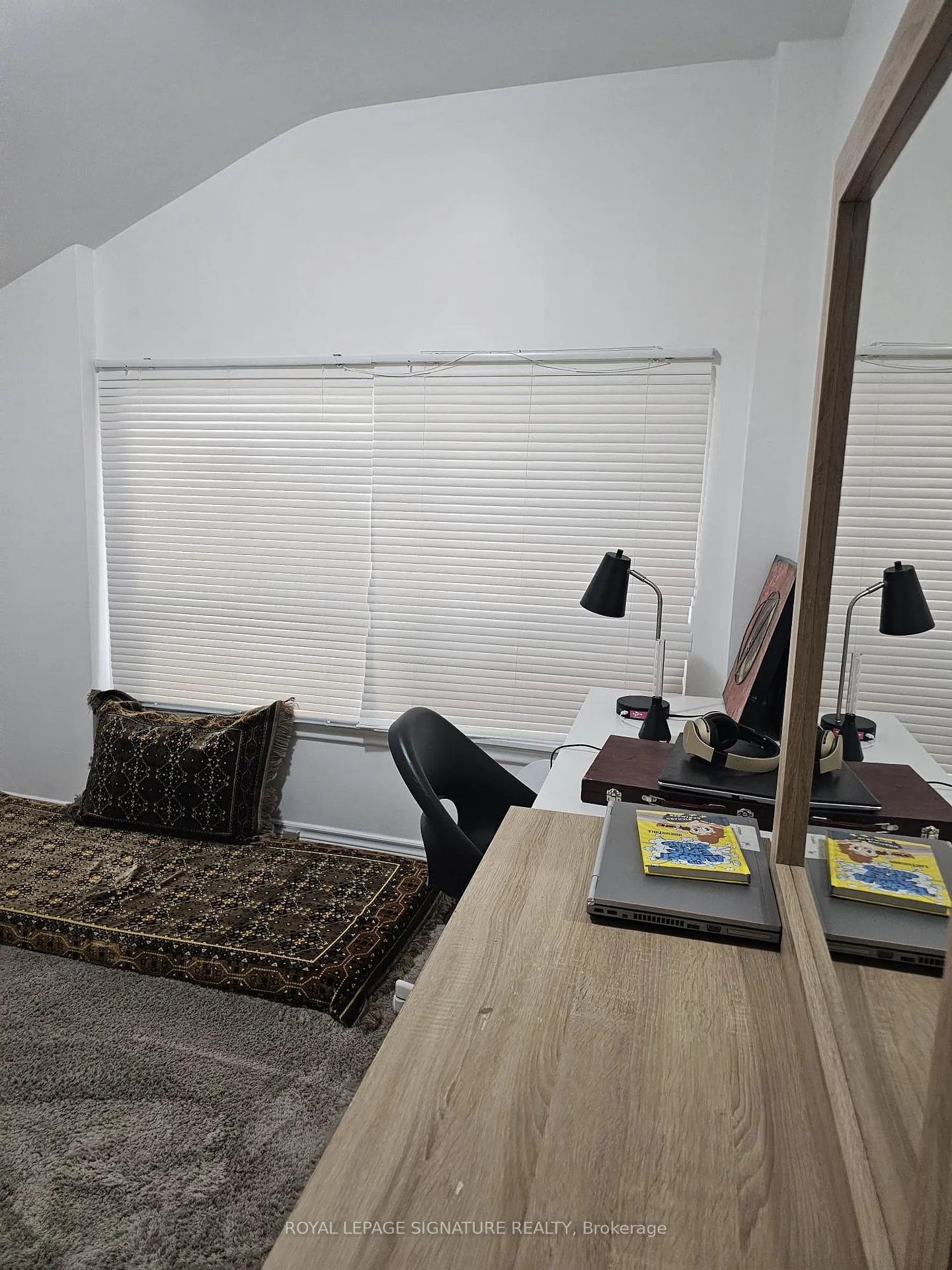 Photo 10 of 3242 Lawrence Avenue, Scarborough, Woburn — HOMEH