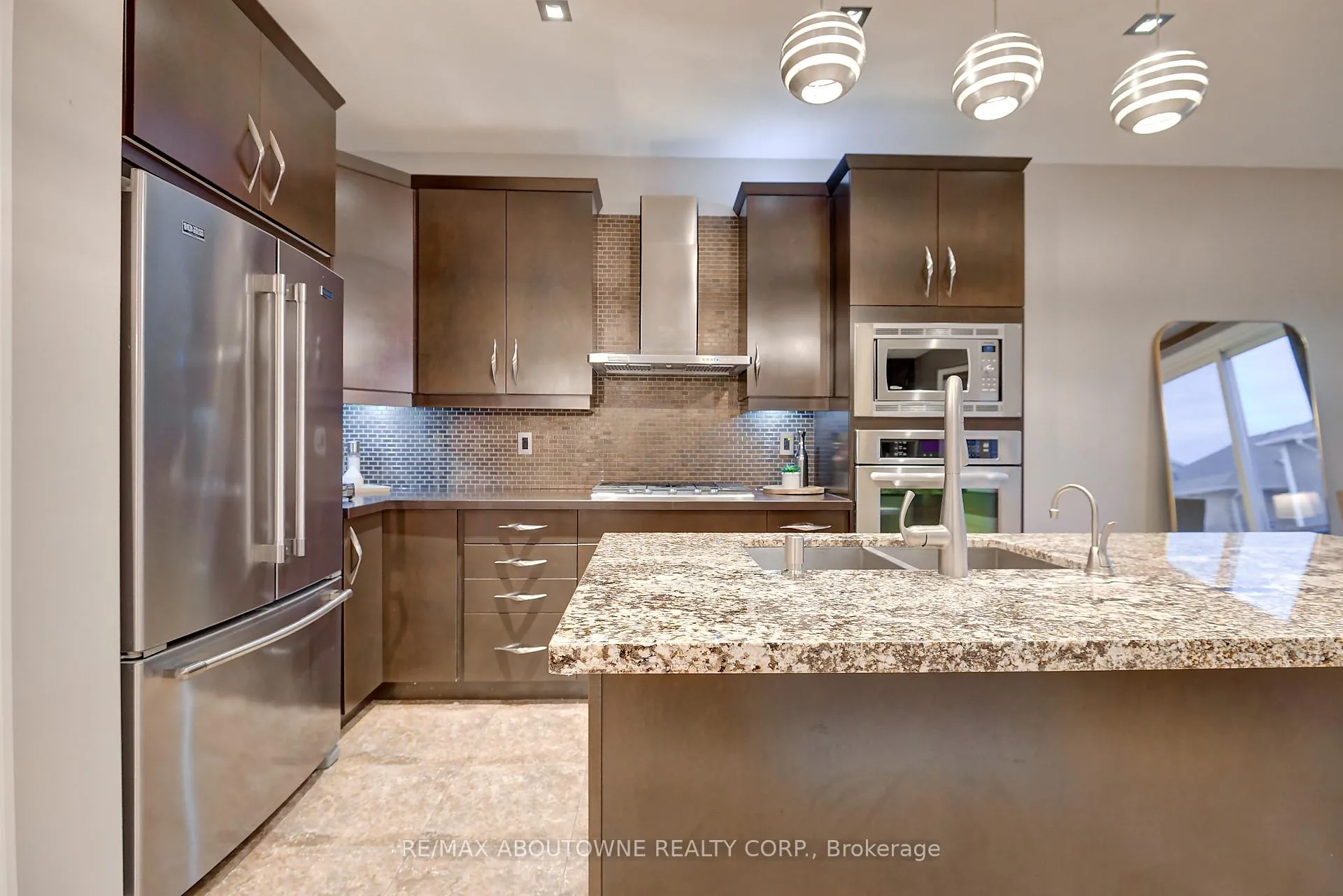 Photo 11 of 310 Leitch Landing, Milton, Scott — HOMEH
