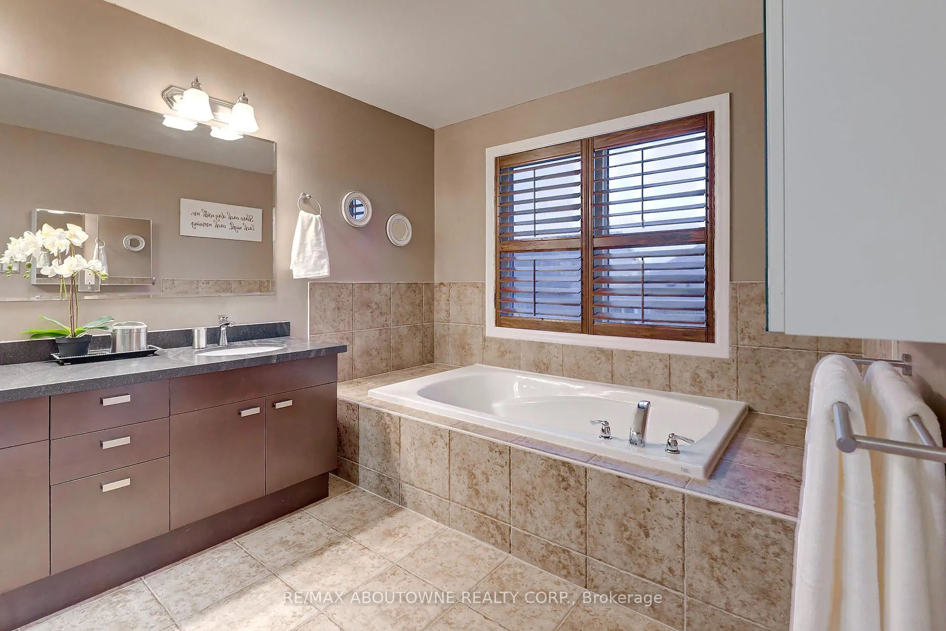 Photo 33 of 310 Leitch Landing, Milton, Scott — HOMEH