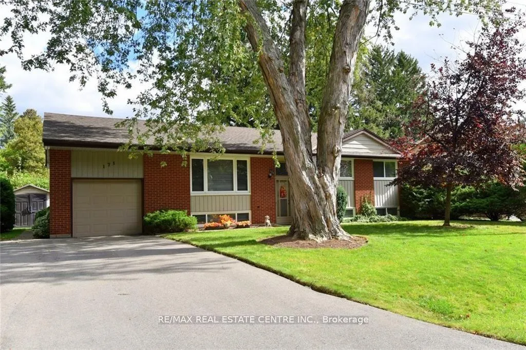 Photo 1 of Unit Lower, 171 Manitou Way, Hamilton, Ancaster — HOMEH