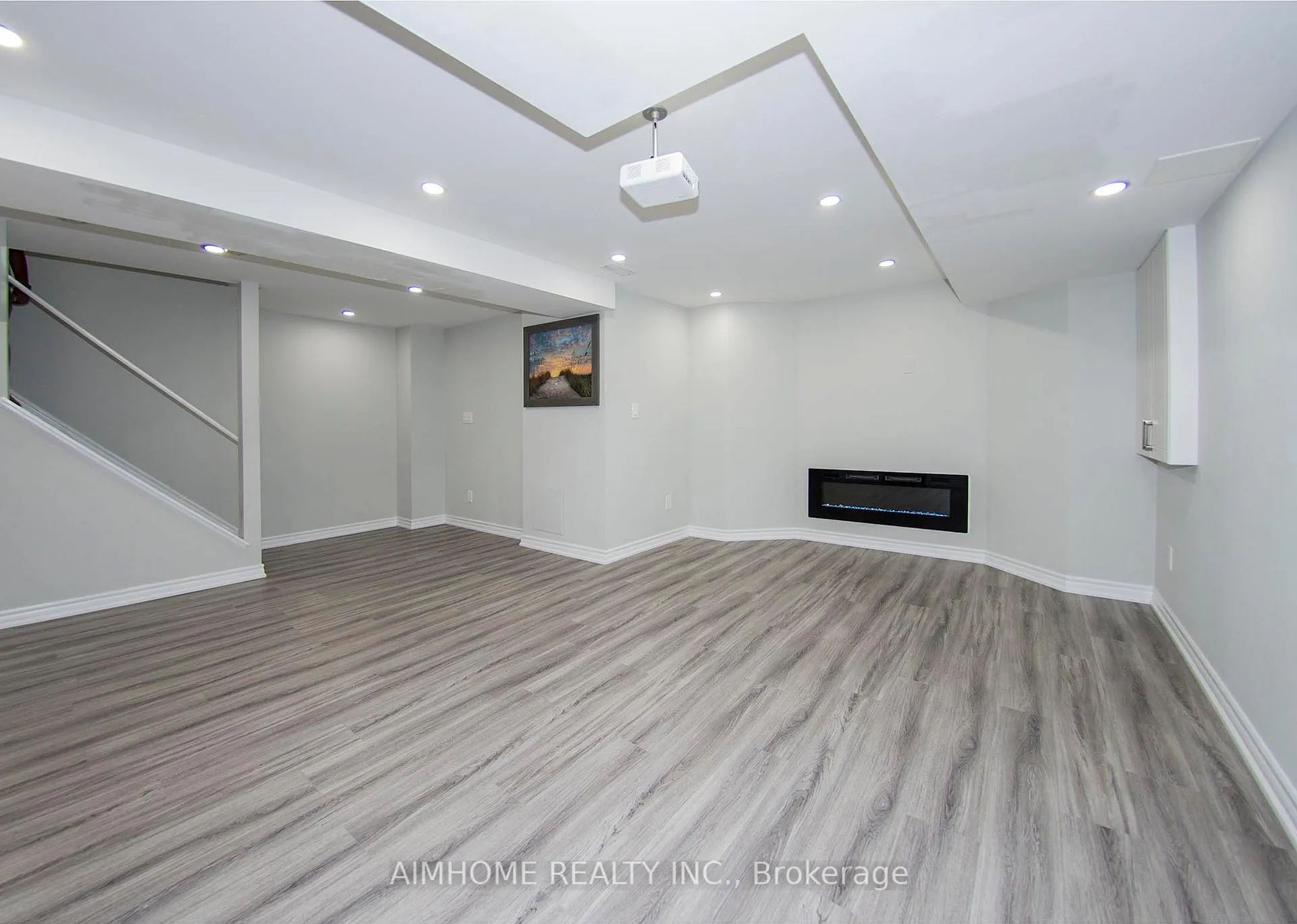 Photo 6 of 118 Emery Hill Boulevard, Markham, Berczy — HOMEH
