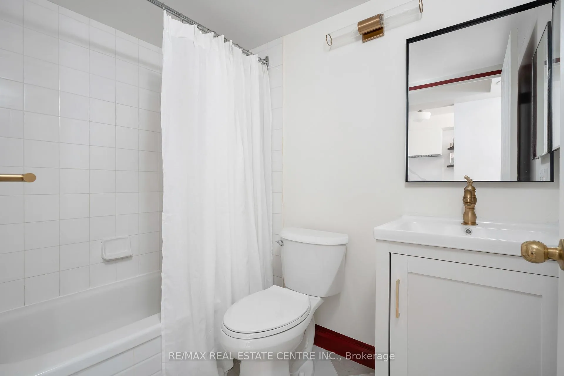 Photo 24 of Unit 616, 942 Yonge Street, Toronto, The Annex — HOMEH