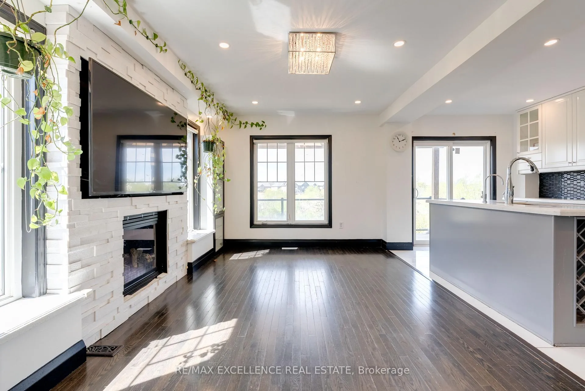 Photo 13 of 18 Davenhill Road, Brampton, Bram East — HOMEH