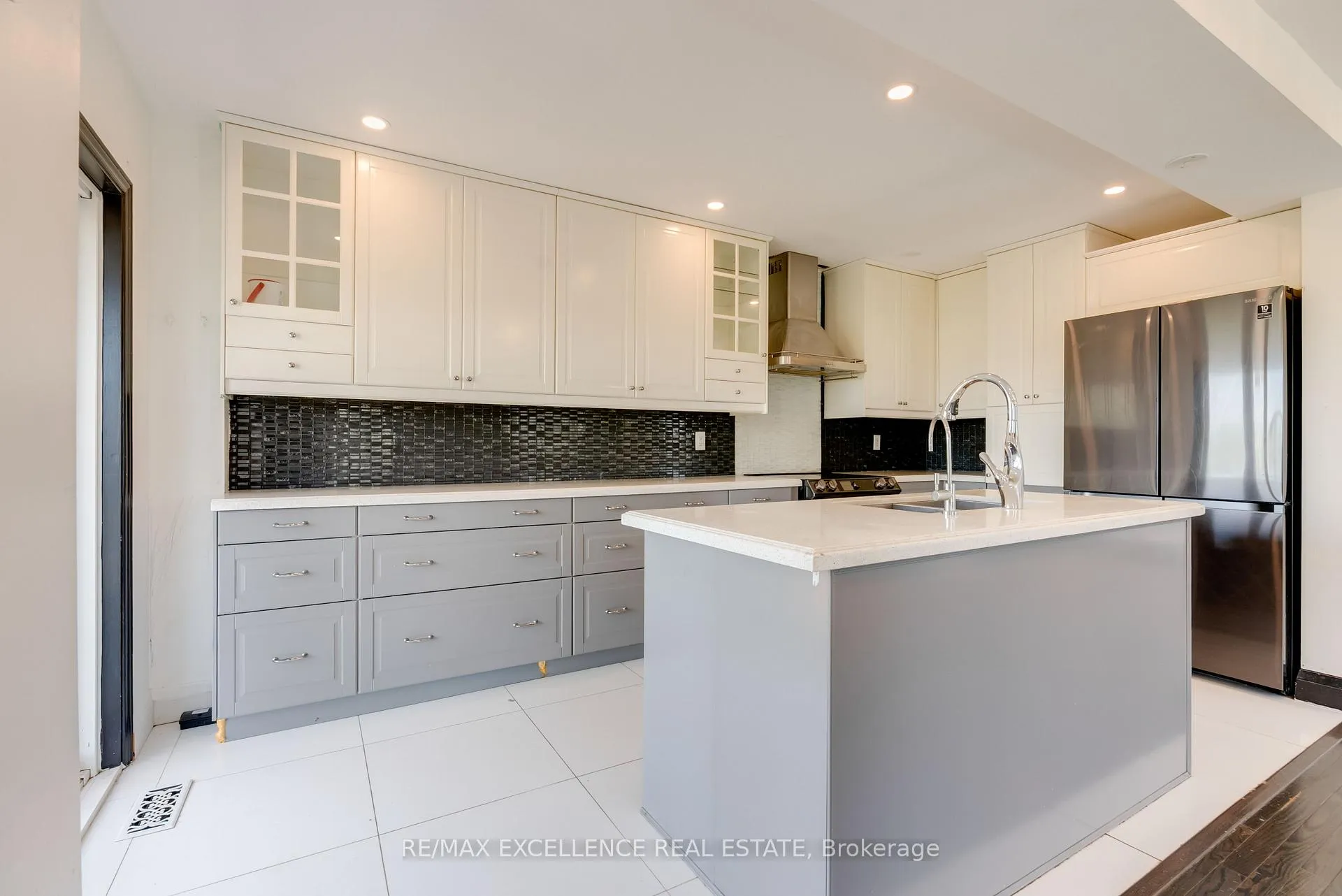 Photo 18 of 18 Davenhill Road, Brampton, Bram East — HOMEH