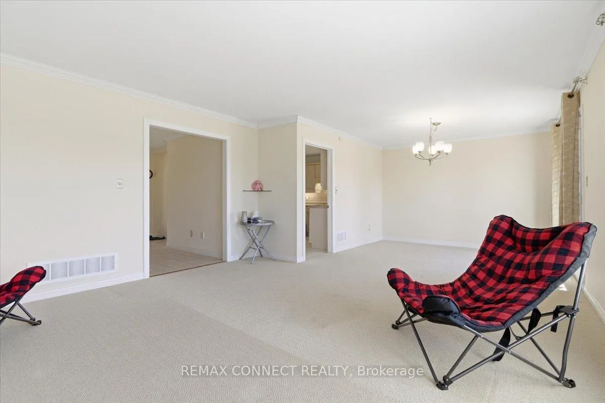 Photo 10 of 4 Sunrise Court, Cobourg — HOMEH