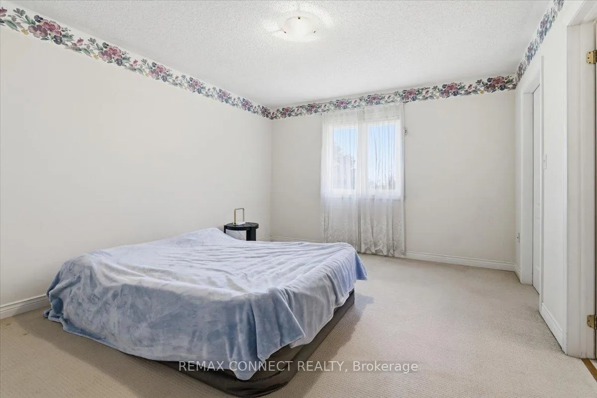 Photo 17 of 4 Sunrise Court, Cobourg — HOMEH