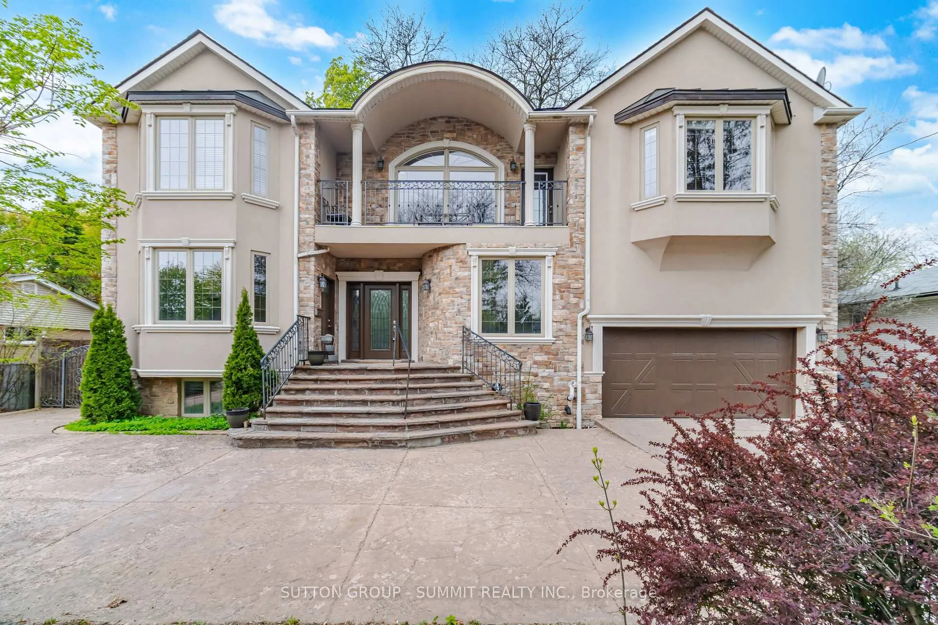 Front of 12 Pioneer Drive