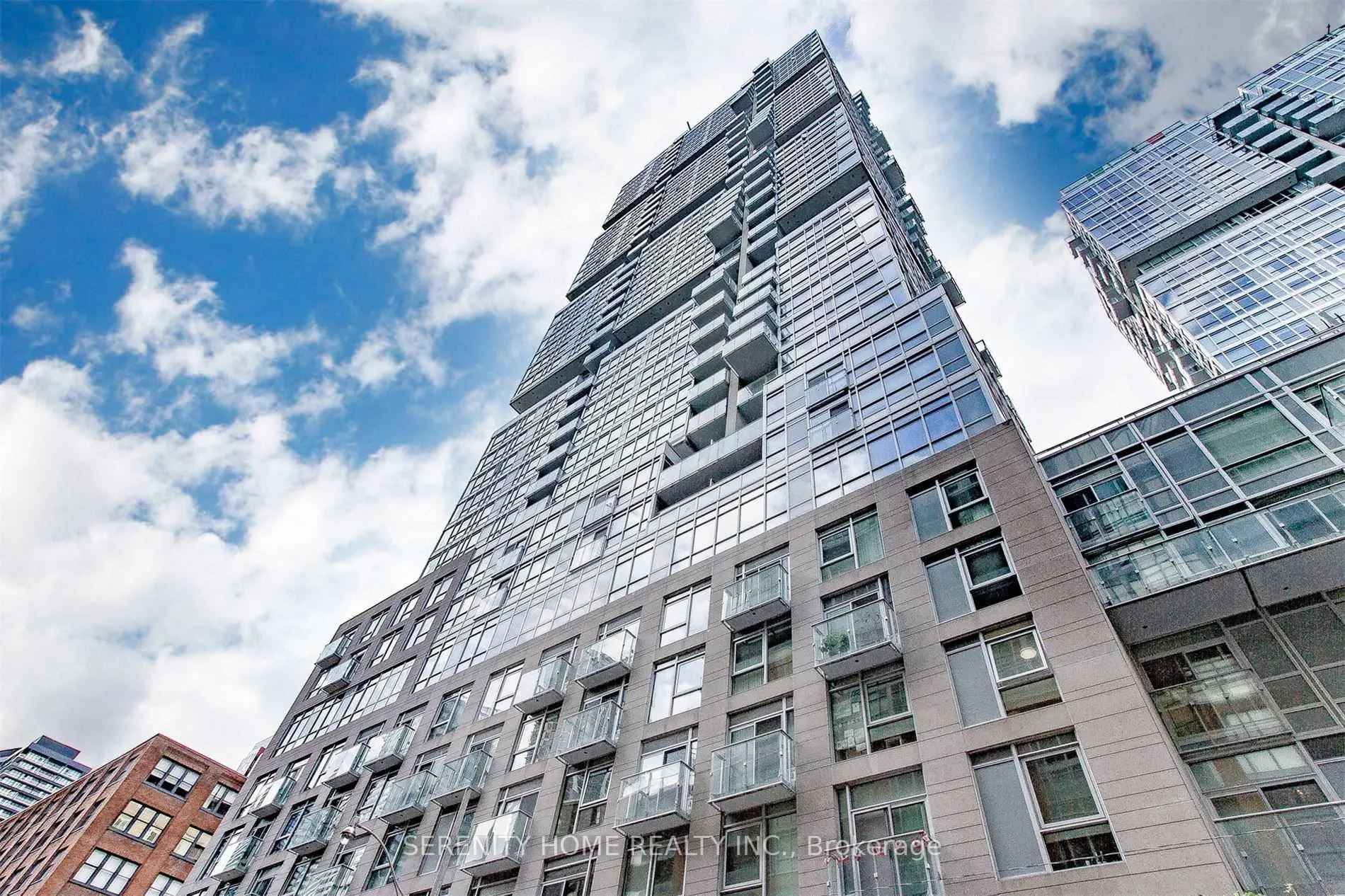 Photo 2 of Unit 805, 30 Nelson Street, Toronto, Waterfront Communities — HOMEH