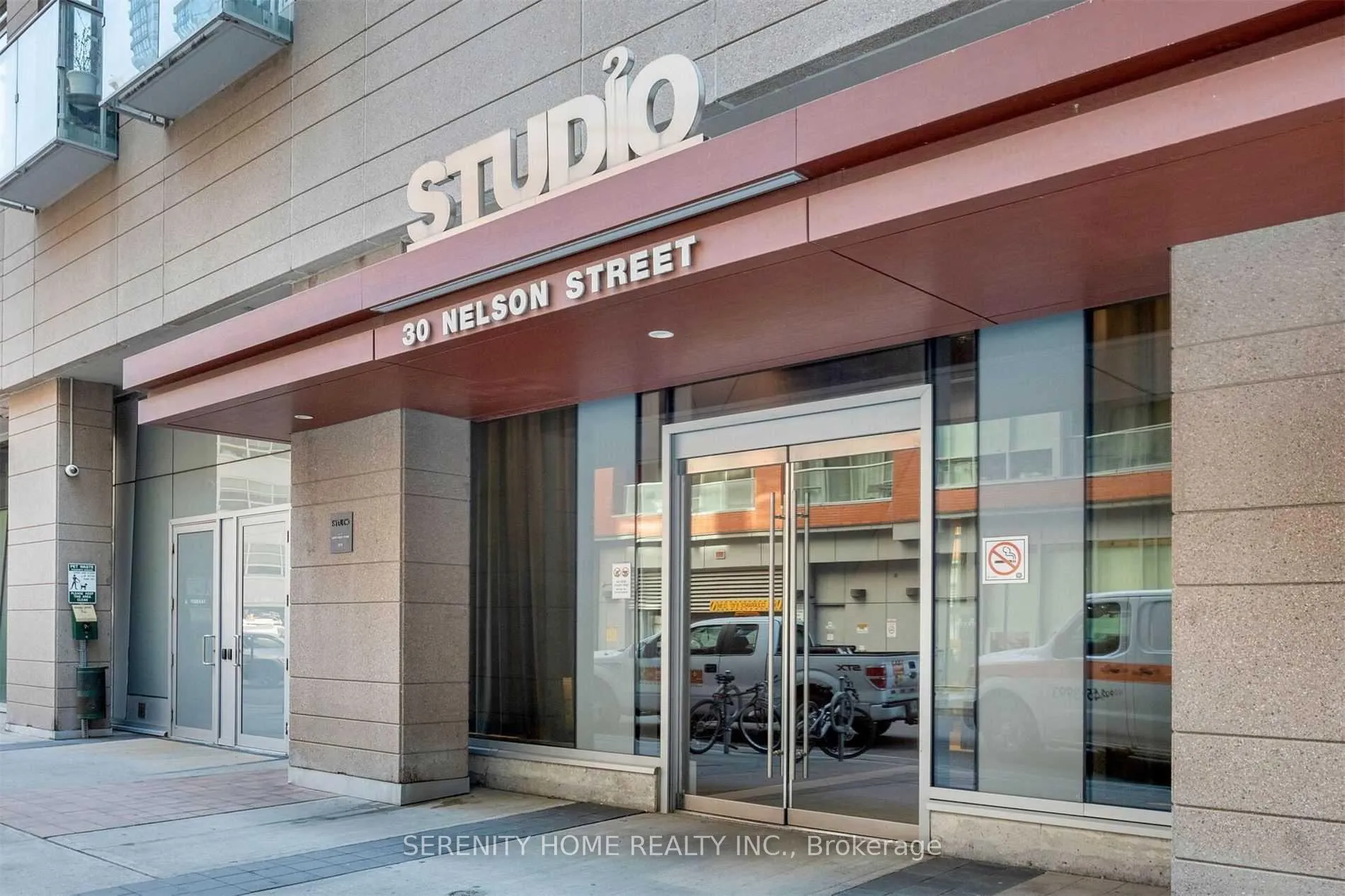 Photo 3 of Unit 805, 30 Nelson Street, Toronto, Waterfront Communities — HOMEH
