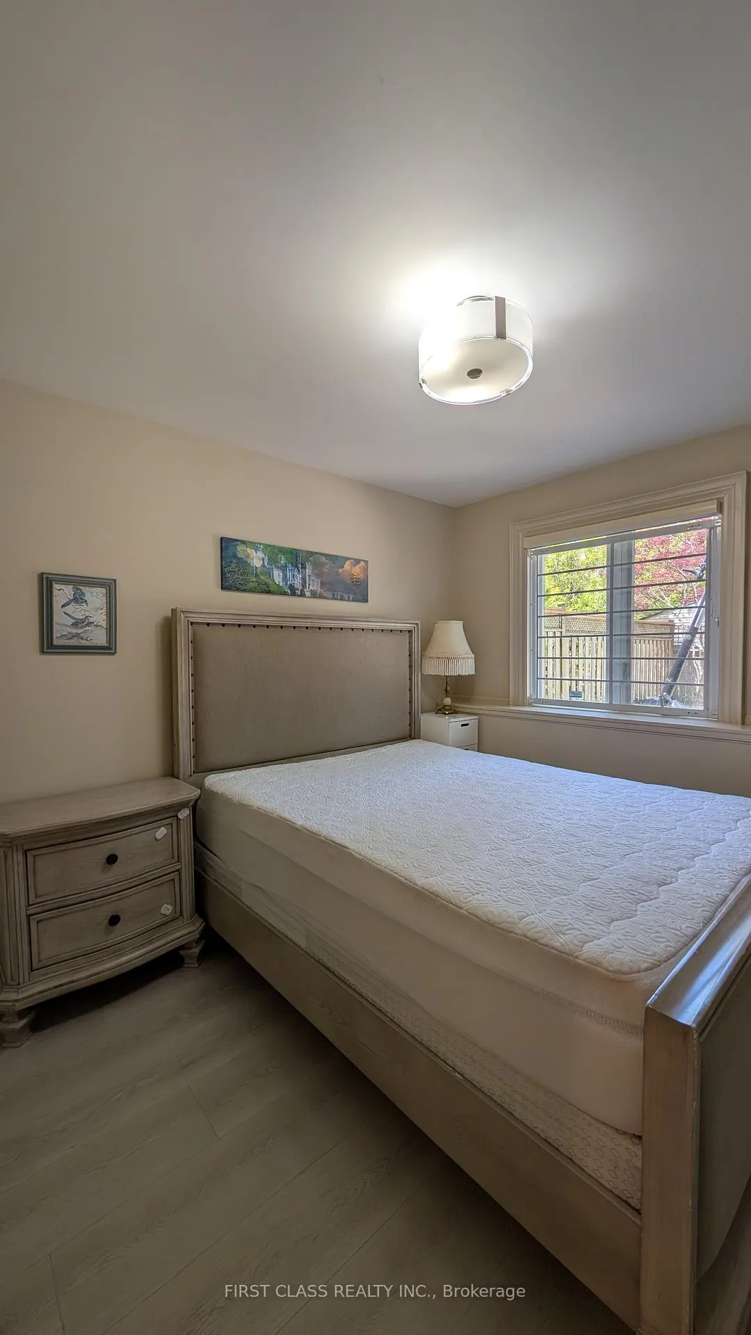 Photo 4 of Unit Main, 424 Roehampton Avenue, Toronto, Mount Pleasant East — HOMEH