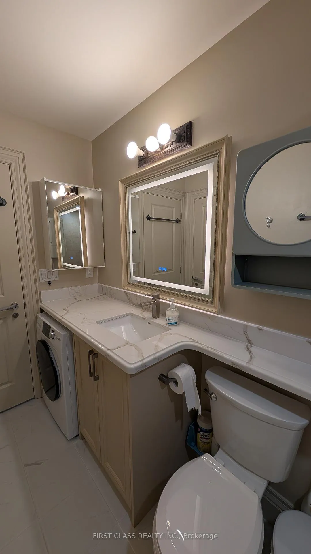 Photo 6 of Unit Main, 424 Roehampton Avenue, Toronto, Mount Pleasant East — HOMEH