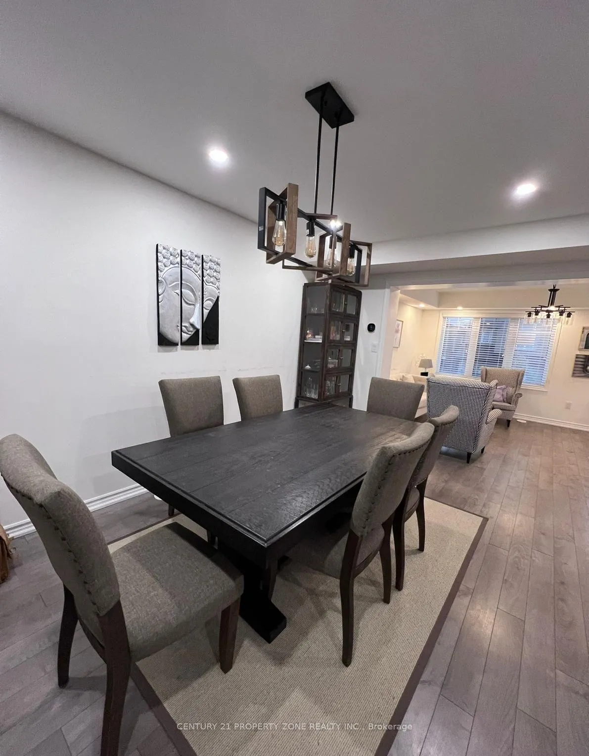 Photo 6 of 1232 Rose Way, Milton, Cobban — HOMEH