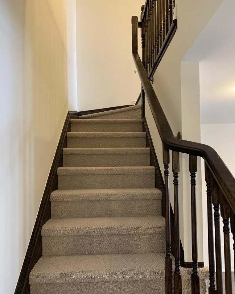 Photo 9 of 1232 Rose Way, Milton, Cobban — HOMEH