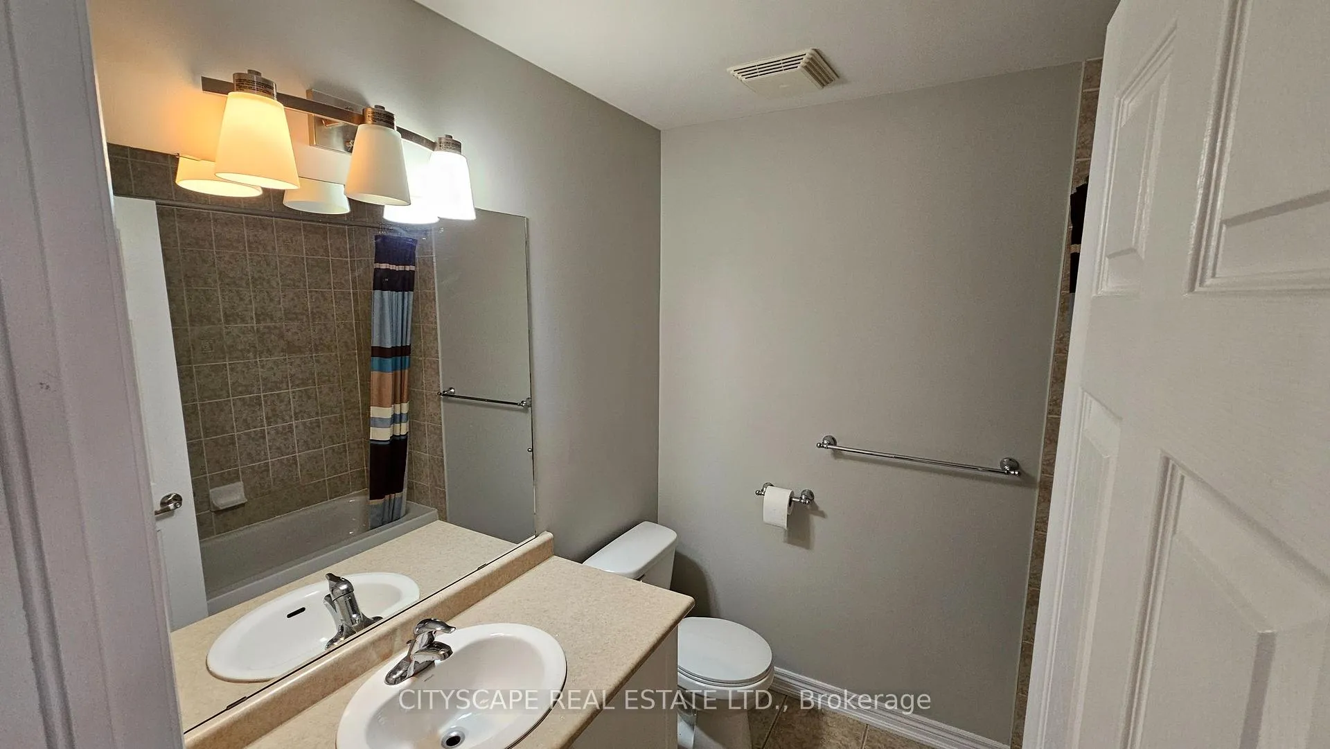 Photo 7 of 3740 Nightstar Drive, Mississauga, Churchill Meadows — HOMEH