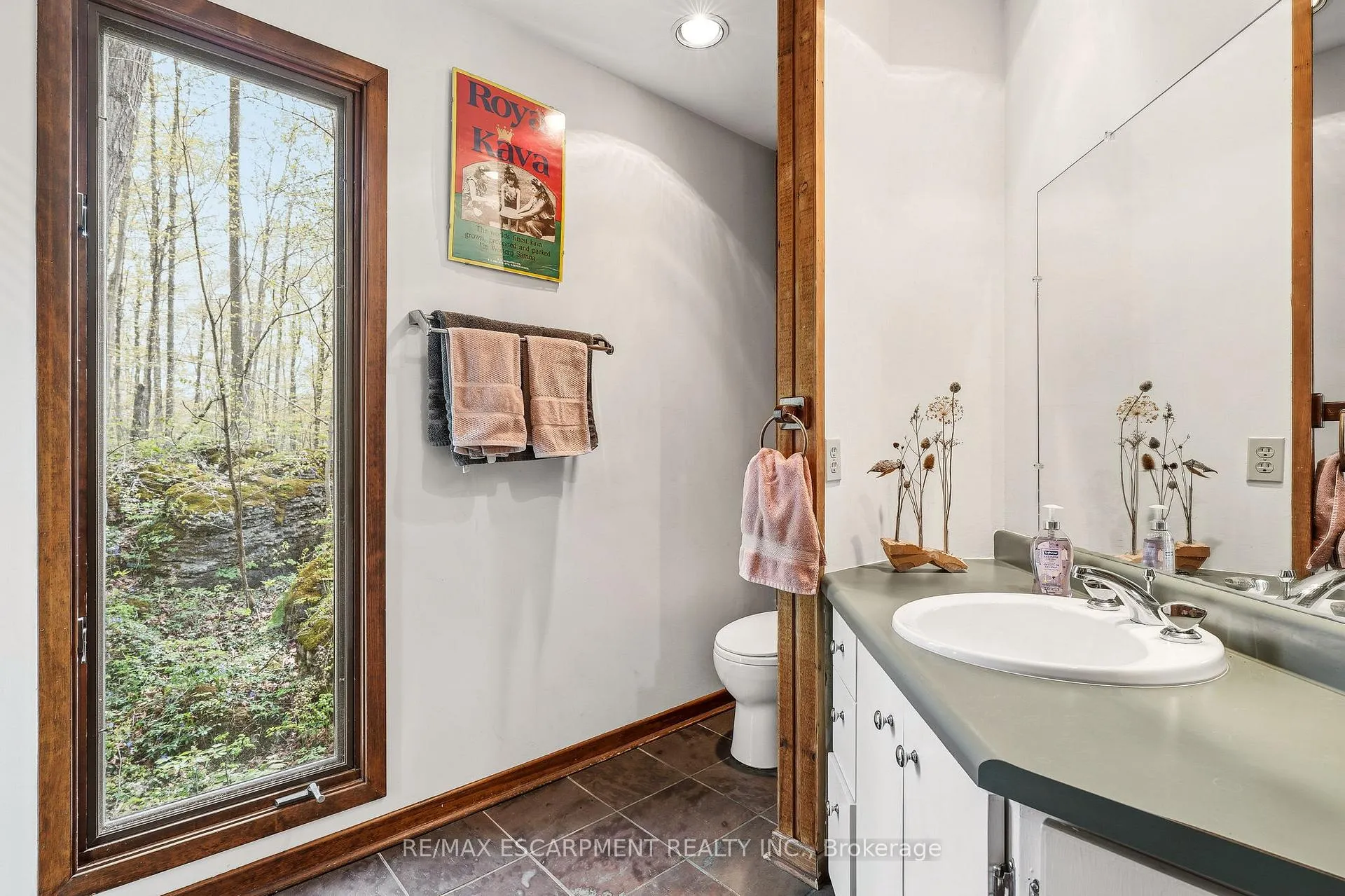 Photo 15 of 7702 McNiven Road, Milton, Rural Milton West — HOMEH