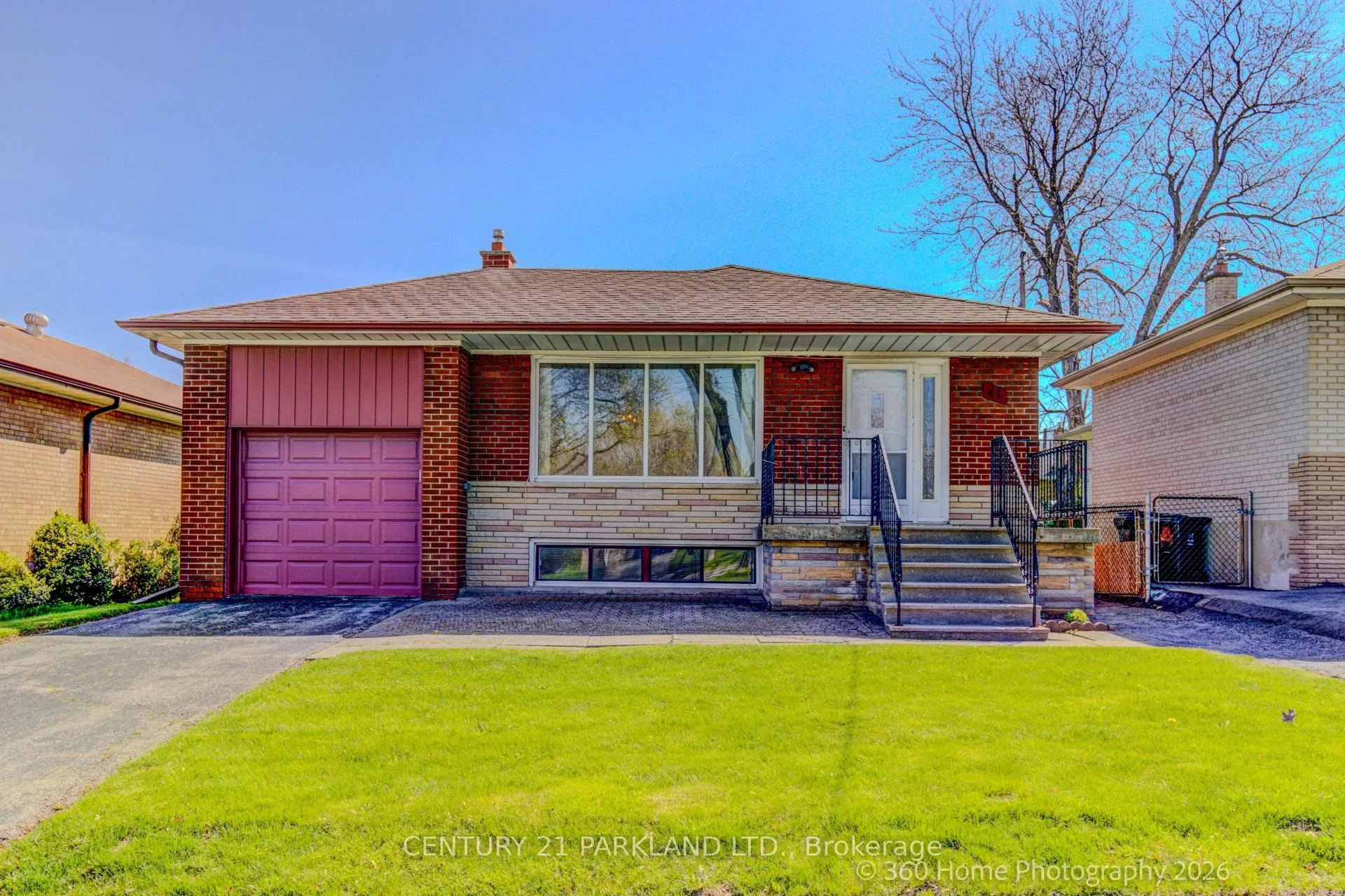 Photo 1 of 41 Brantwood Drive, Scarborough, Woburn — HOMEH