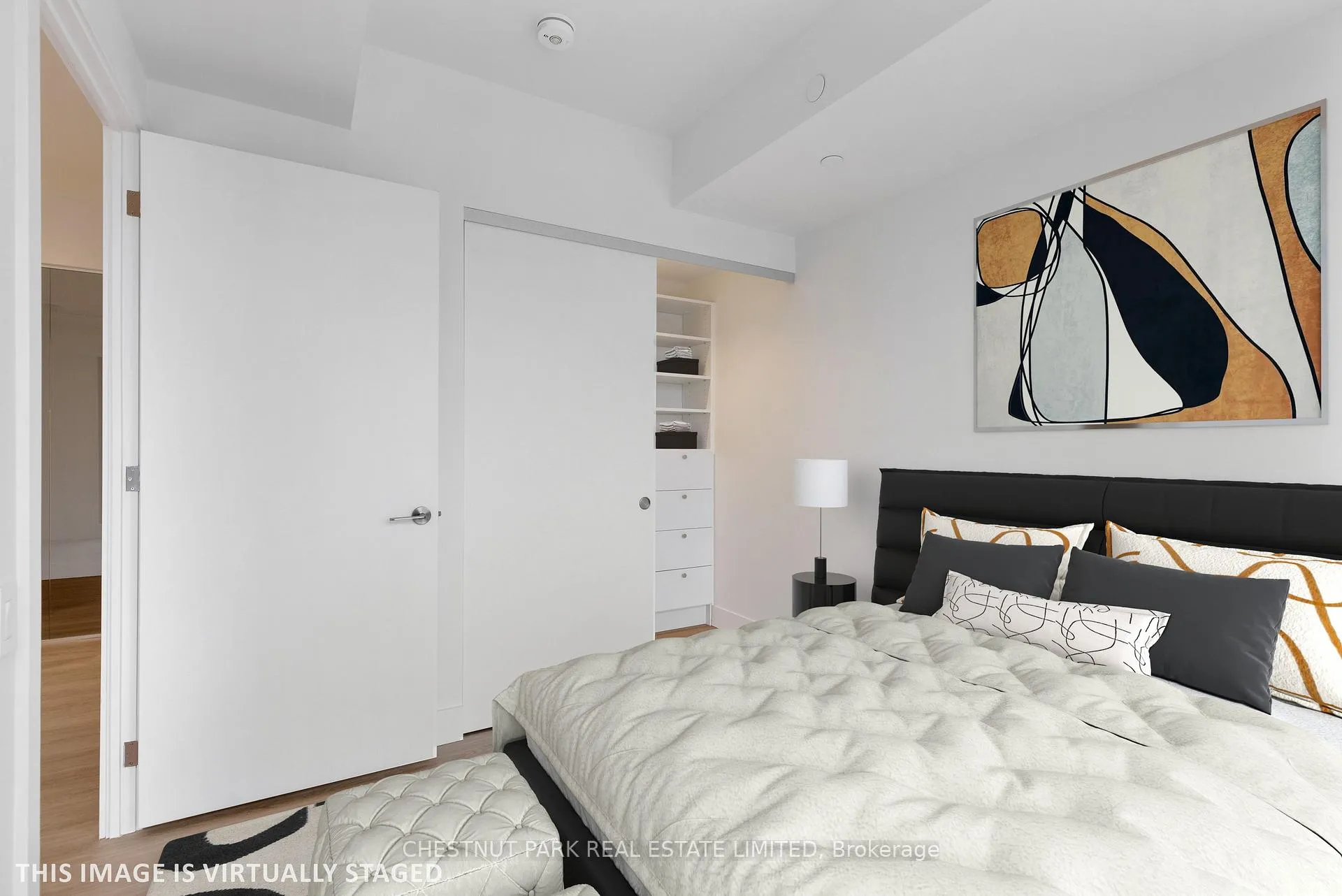 Front of Unit 302, 1414 Bayview Avenue