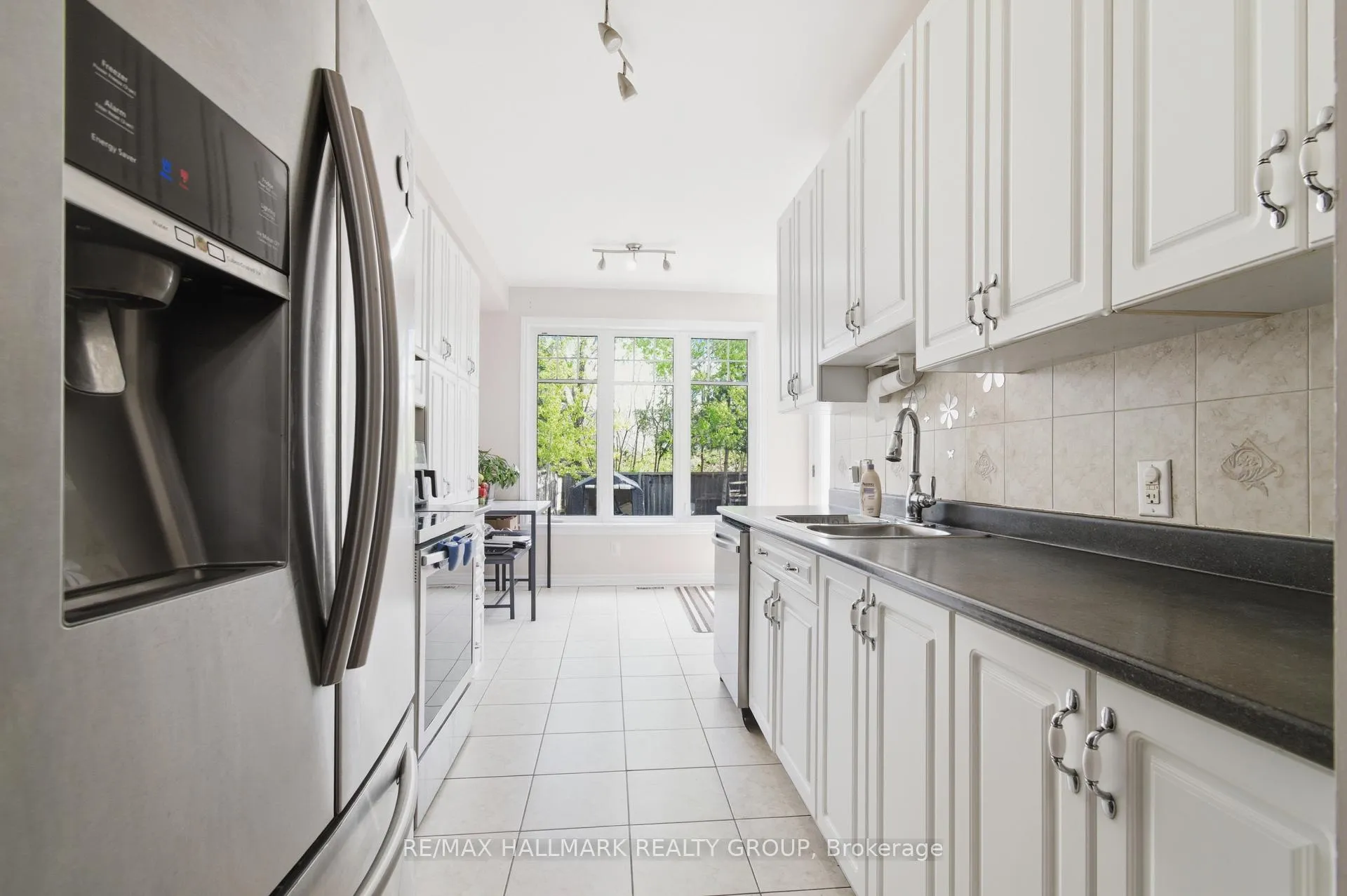 Photo 11 of 728 Cedar Creek Drive, Ottawa, Blossom Park/Kemp Park/Findlay Creek — HOMEH